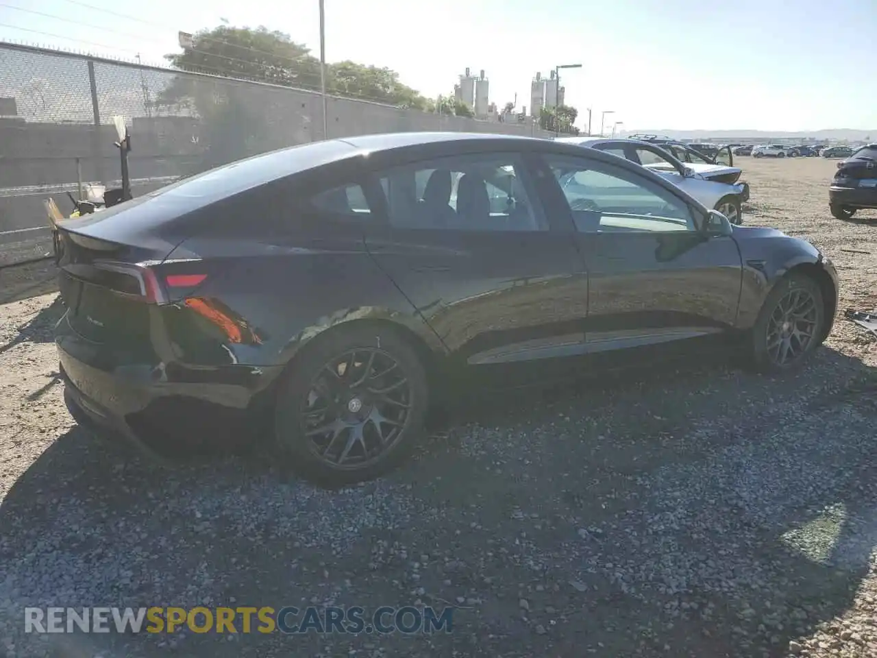 3 Photograph of a damaged car 5YJ3E1EB1SF920996 TESLA MODEL 3 2025