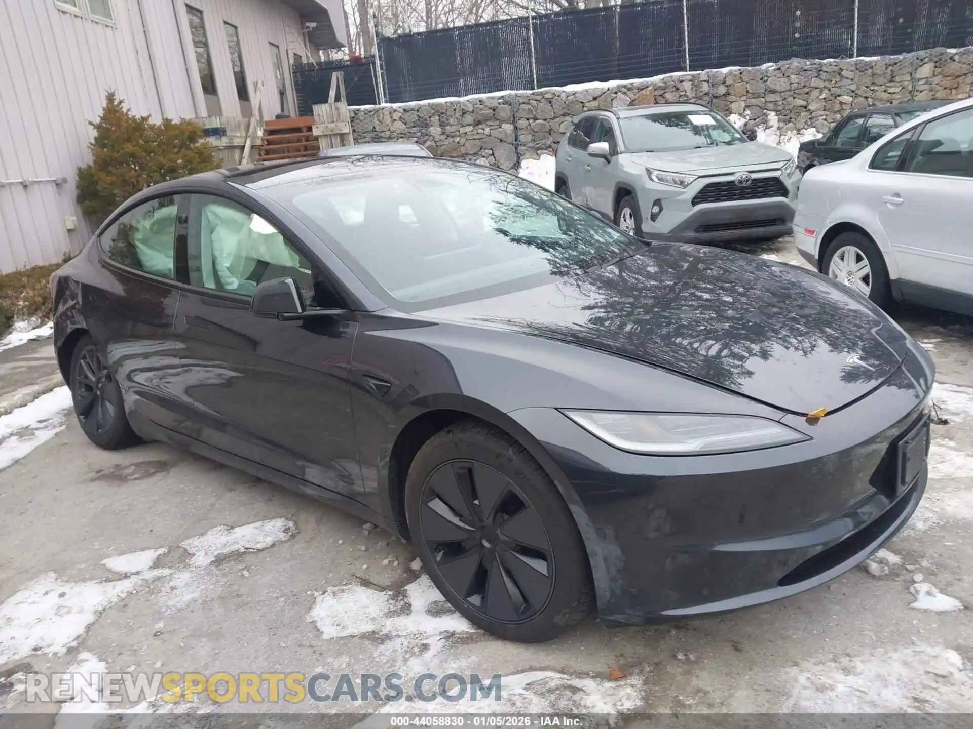 1 Photograph of a damaged car 5YJ3E1EB1SF934591 TESLA MODEL 3 2025