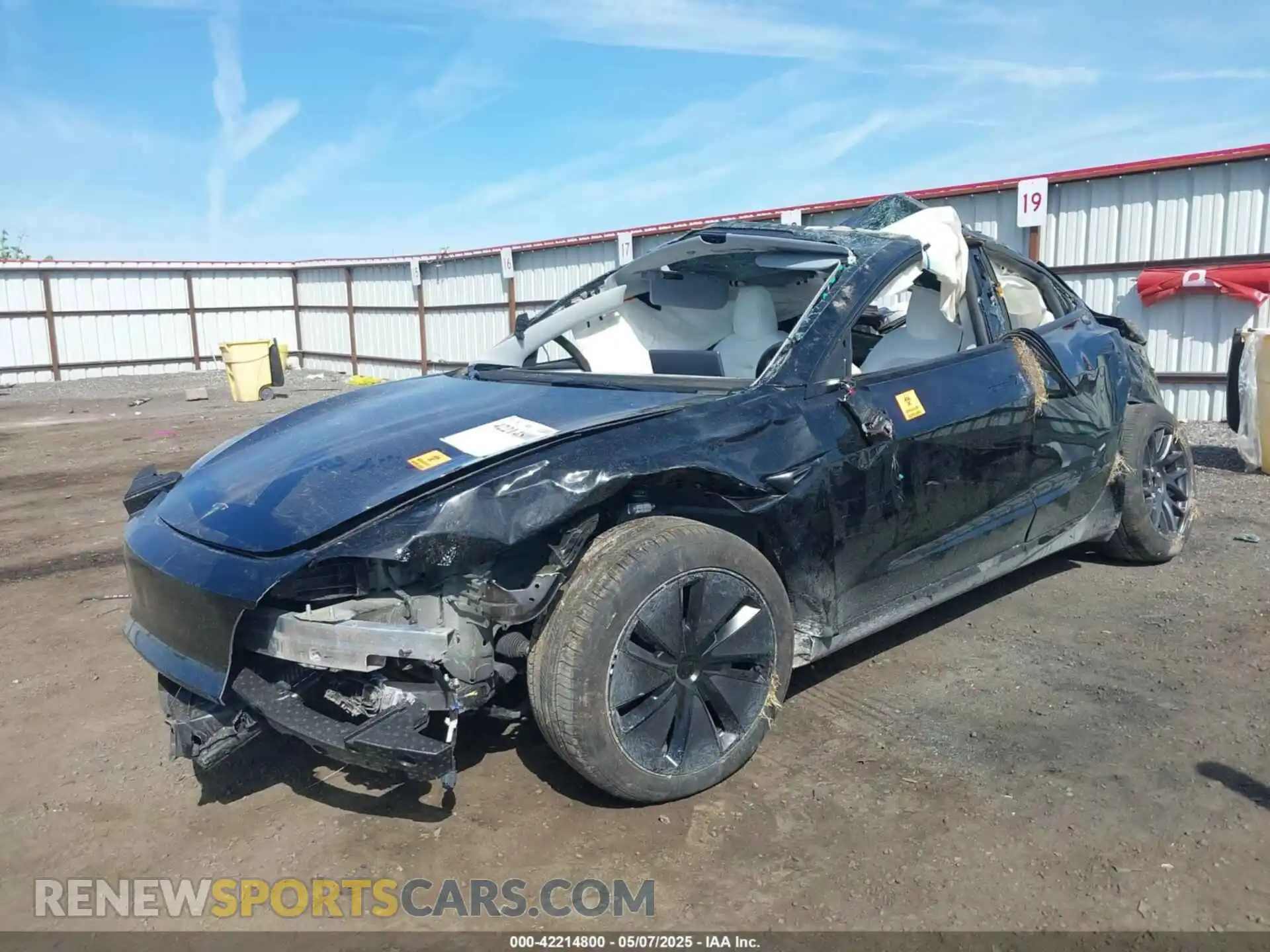 2 Photograph of a damaged car 5YJ3E1EB1SF982253 TESLA MODEL 3 2025