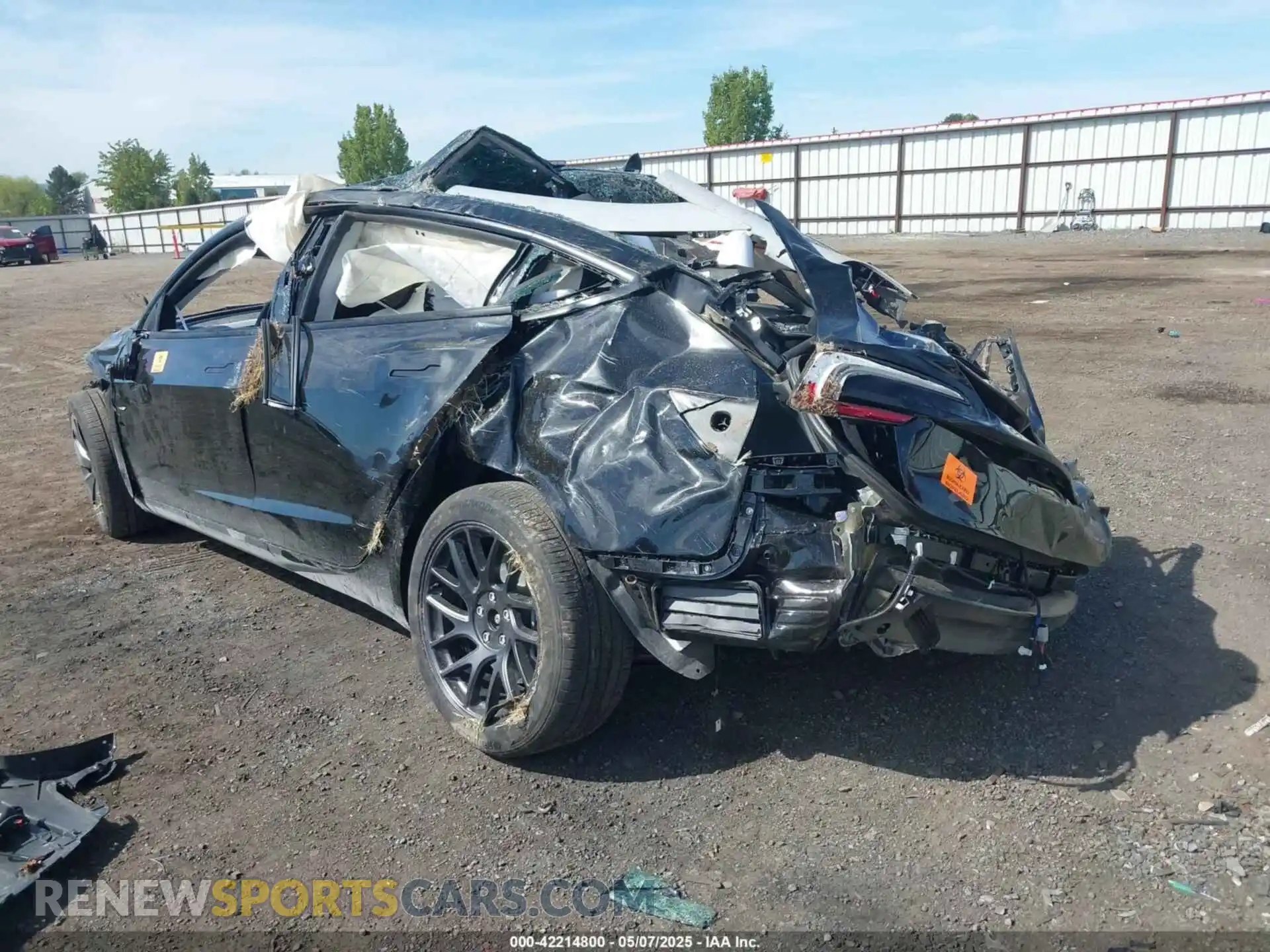 3 Photograph of a damaged car 5YJ3E1EB1SF982253 TESLA MODEL 3 2025