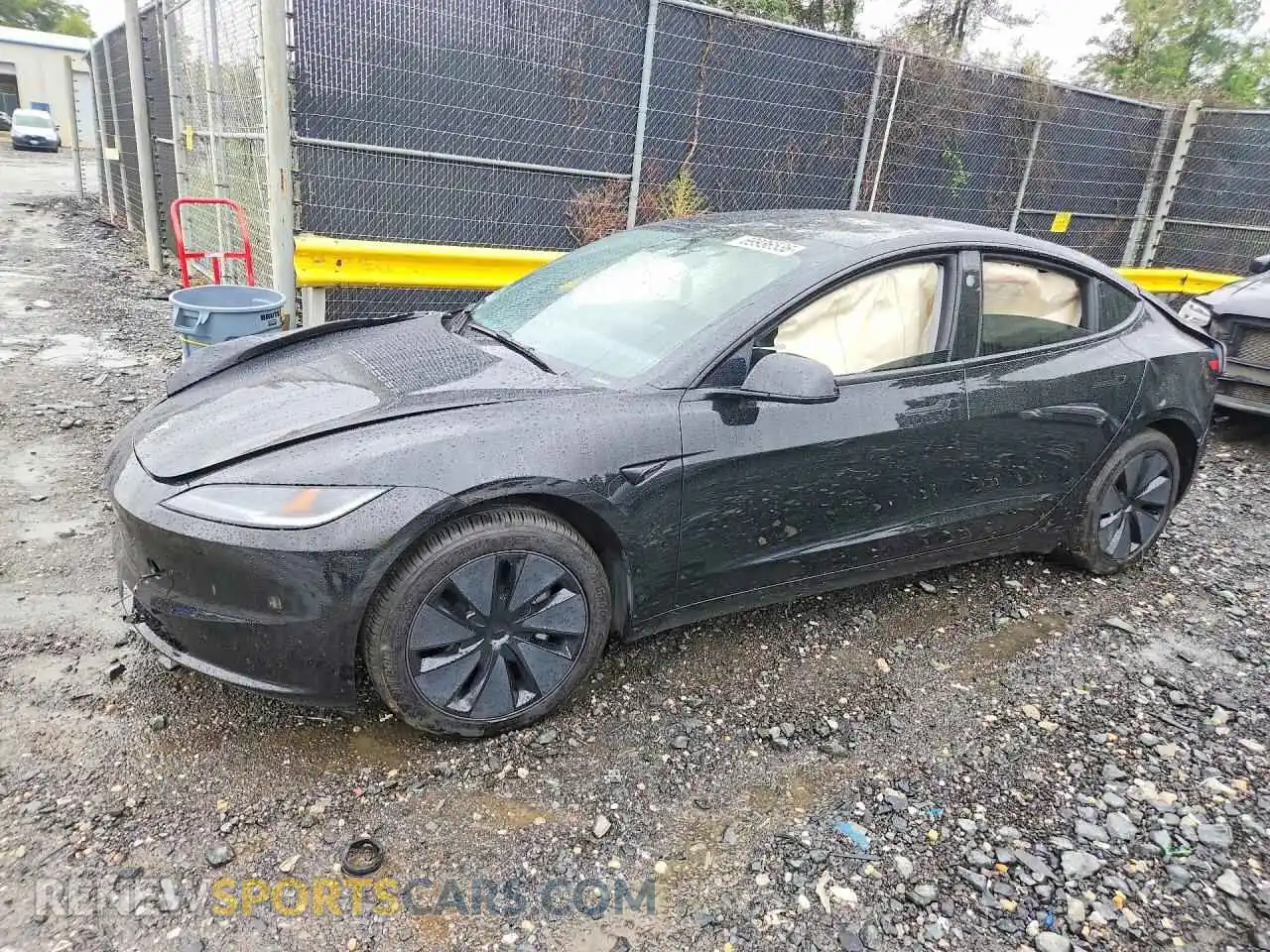 1 Photograph of a damaged car 5YJ3E1EB2SF914673 TESLA MODEL 3 2025