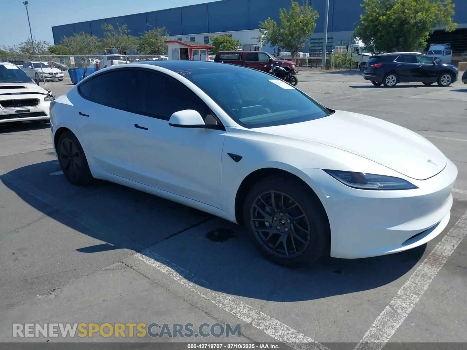 1 Photograph of a damaged car 5YJ3E1EB3SF914858 TESLA MODEL 3 2025