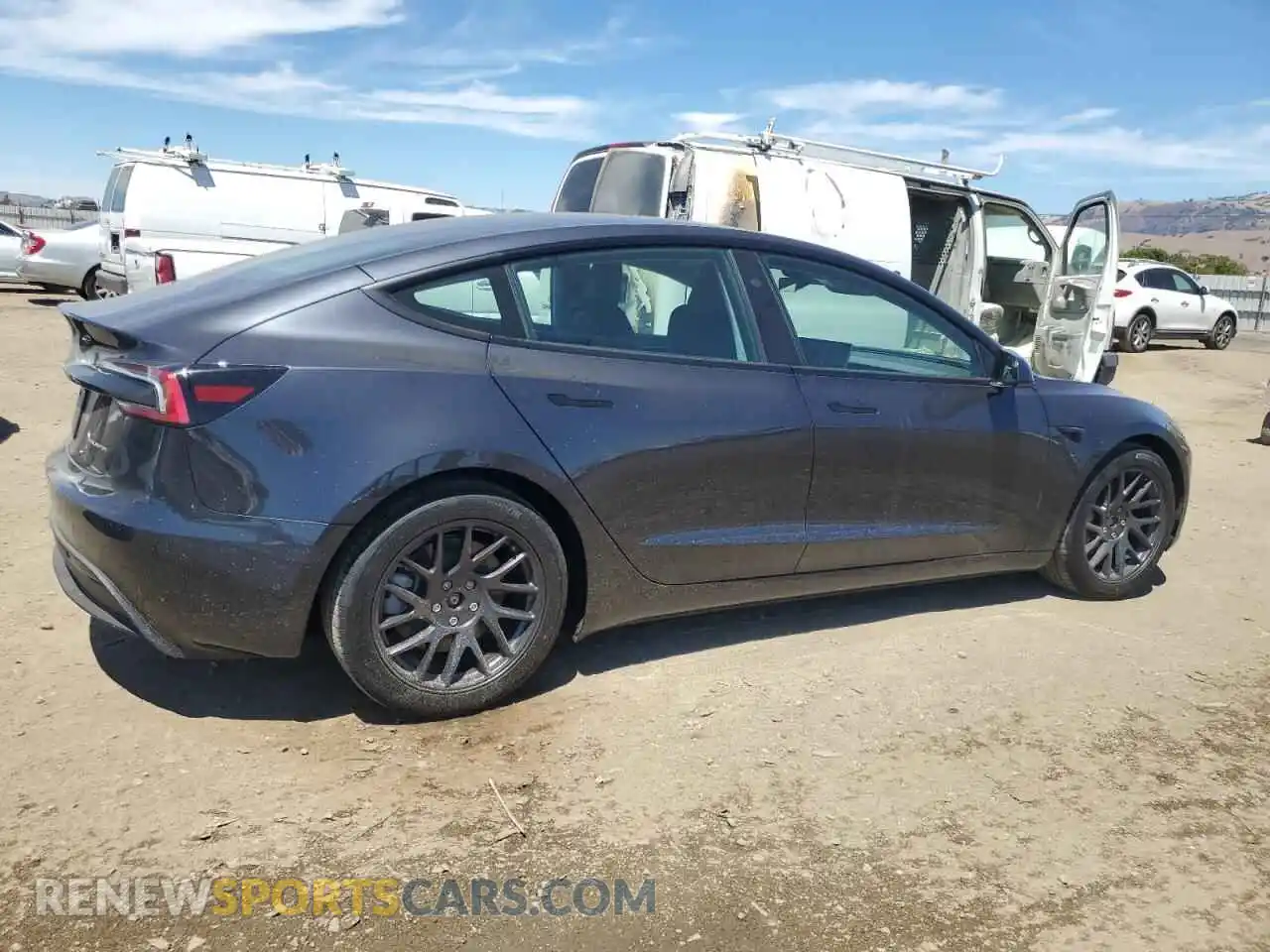 3 Photograph of a damaged car 5YJ3E1EB4SF051973 TESLA MODEL 3 2025