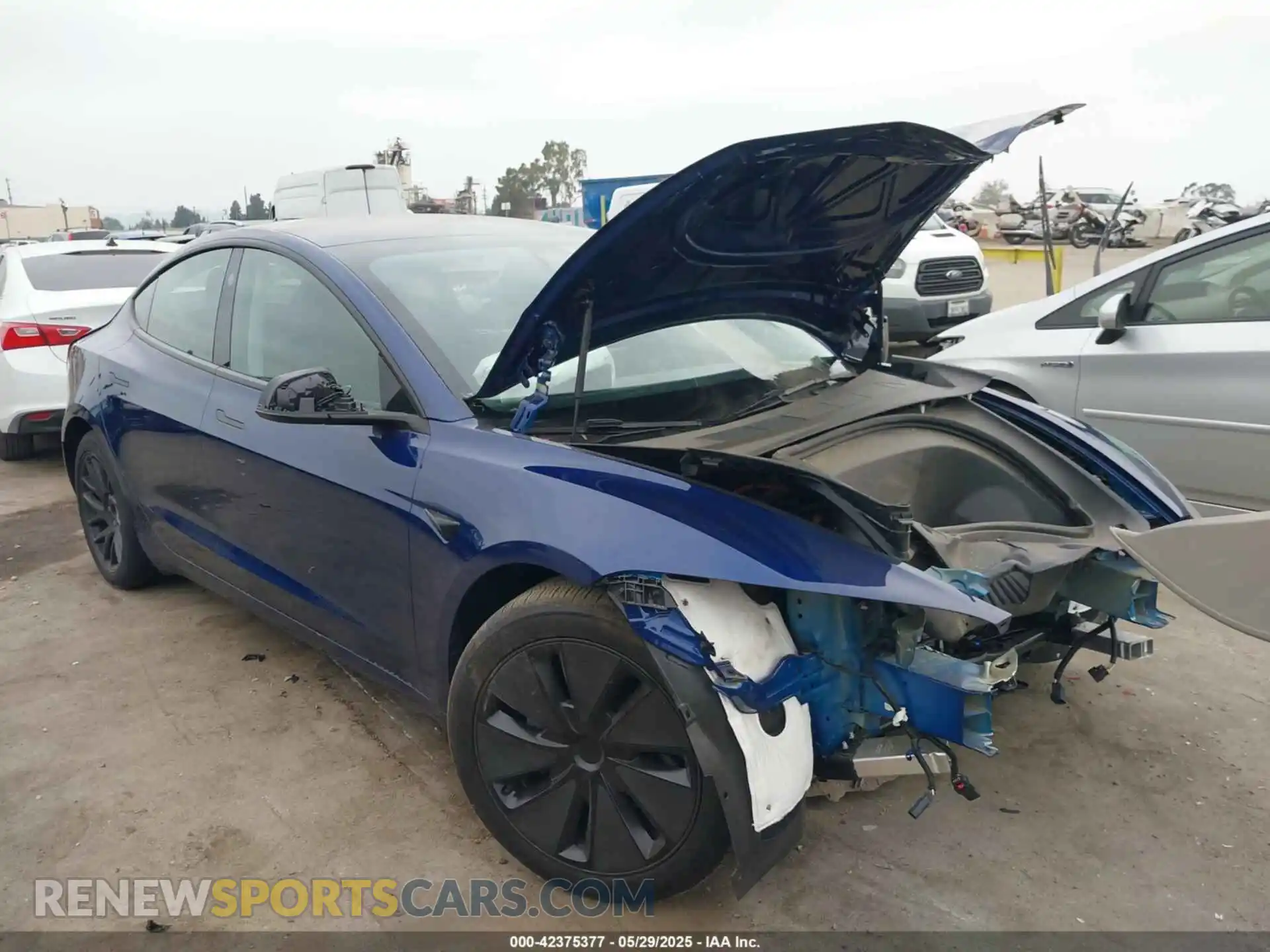 1 Photograph of a damaged car 5YJ3E1EB5SF939258 TESLA MODEL 3 2025