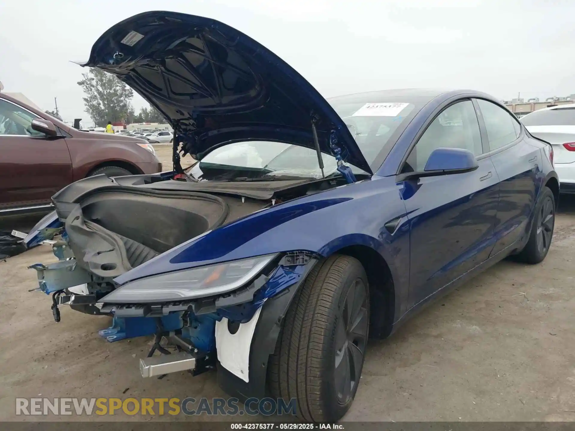 2 Photograph of a damaged car 5YJ3E1EB5SF939258 TESLA MODEL 3 2025