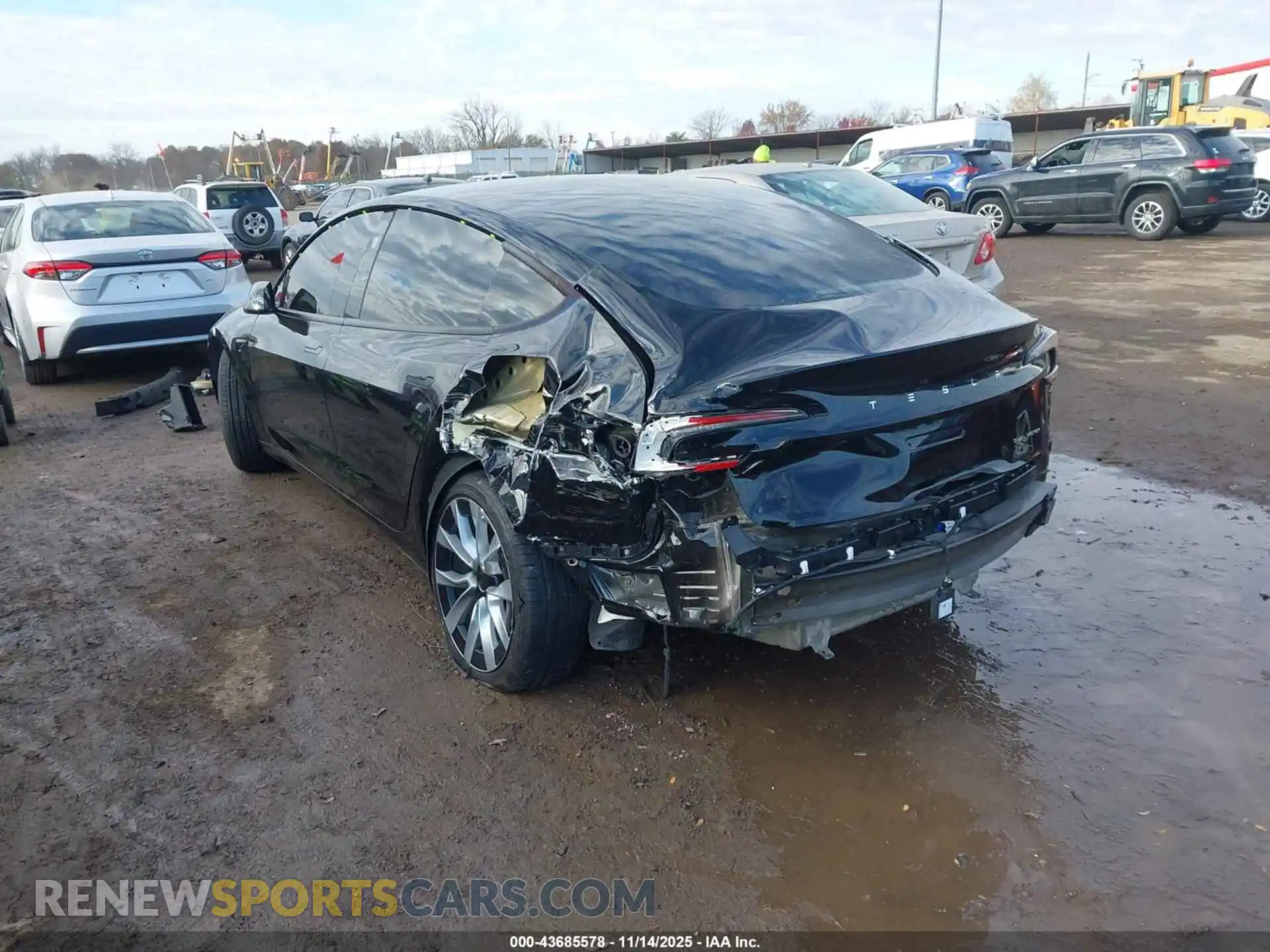 3 Photograph of a damaged car 5YJ3E1EB8SF910076 TESLA MODEL 3 2025