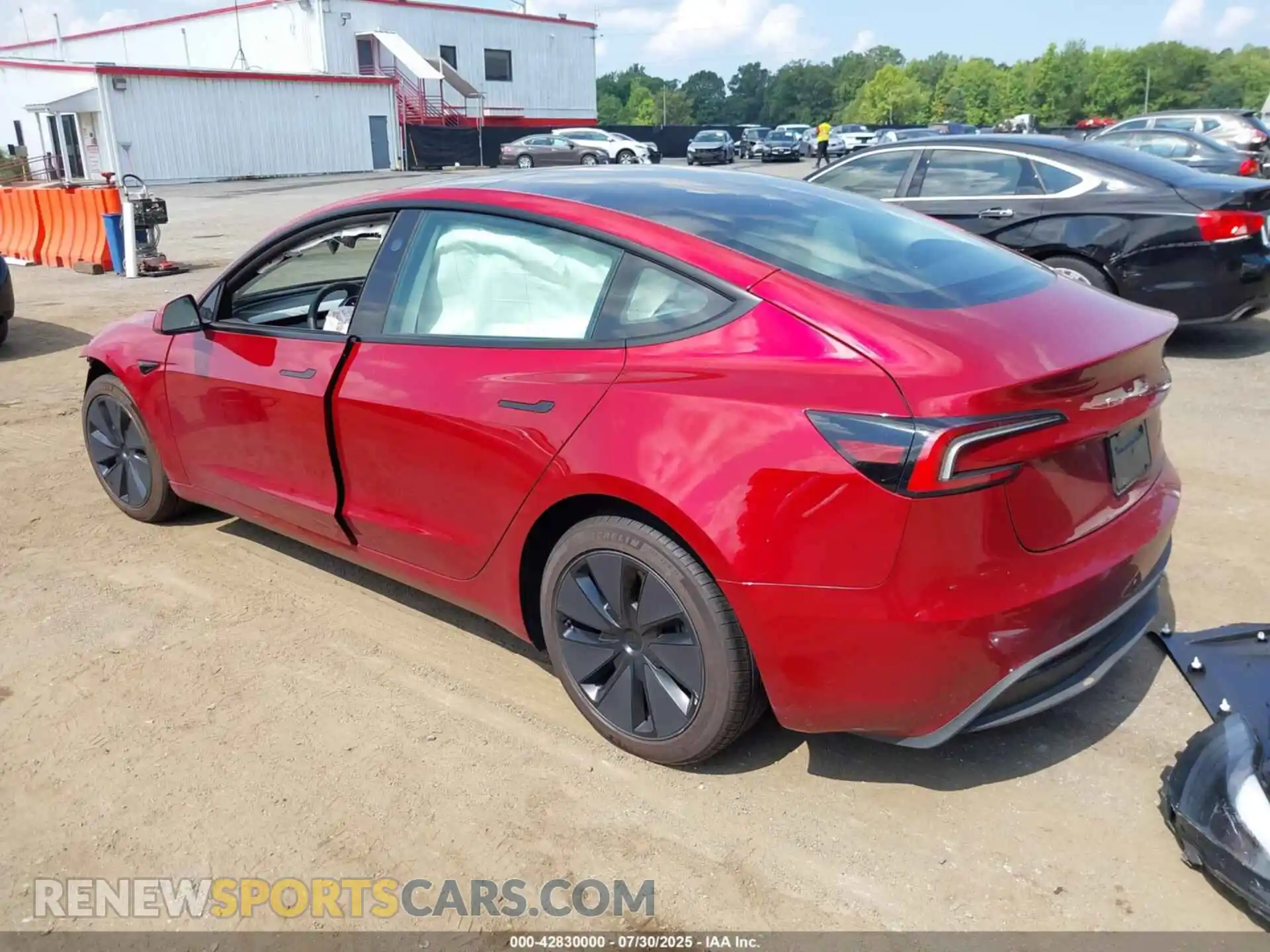 3 Photograph of a damaged car 5YJ3E1EB8SF918081 TESLA MODEL 3 2025