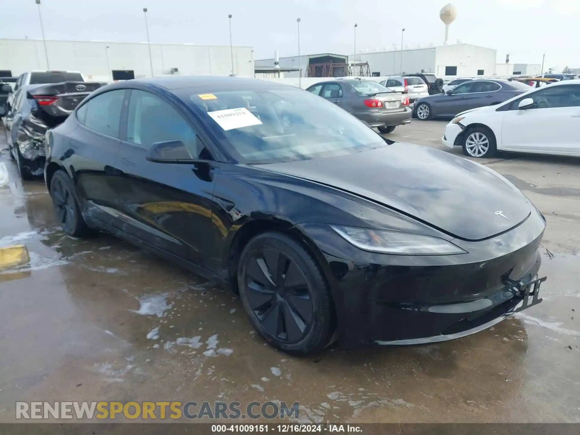 1 Photograph of a damaged car 5YJ3E1EB9SF879372 TESLA MODEL 3 2025