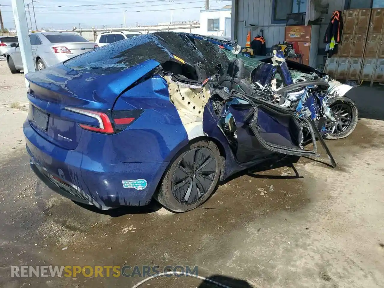 3 Photograph of a damaged car 5YJ3E1EBXSF886055 TESLA MODEL 3 2025