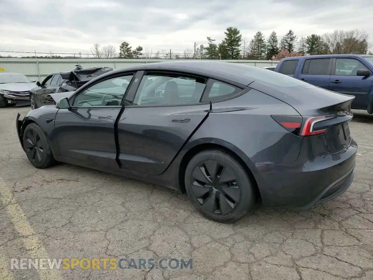 2 Photograph of a damaged car 5YJ3E1EBXSF914310 TESLA MODEL 3 2025
