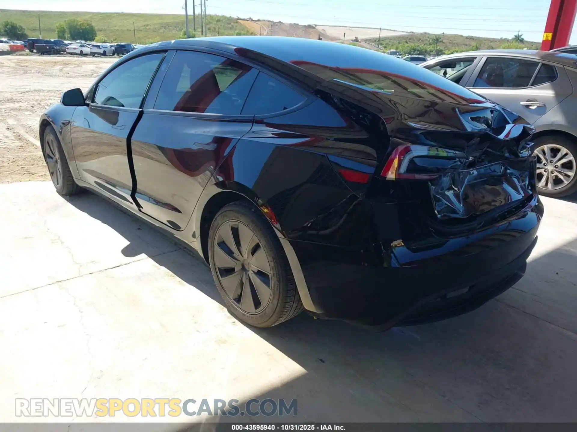 3 Фотография поврежденного автомобиля 5YJ3E1EBXSF940258 TESLA MODEL 3 2025