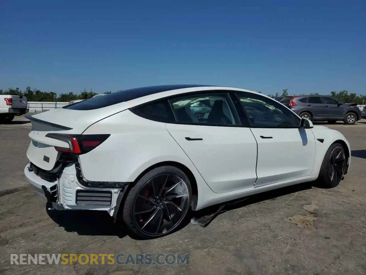 3 fotografías del automóvil dañado 5YJ3E1ET4SF960532 TESLA MODEL 3 2025