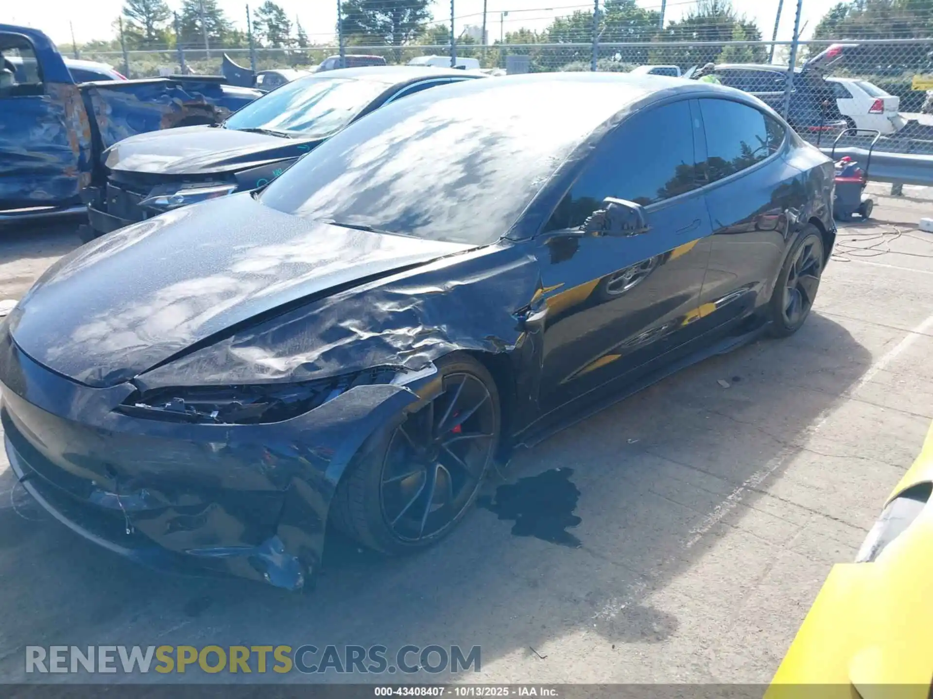 2 Photograph of a damaged car 5YJ3E1ET5SF073148 TESLA MODEL 3 2025