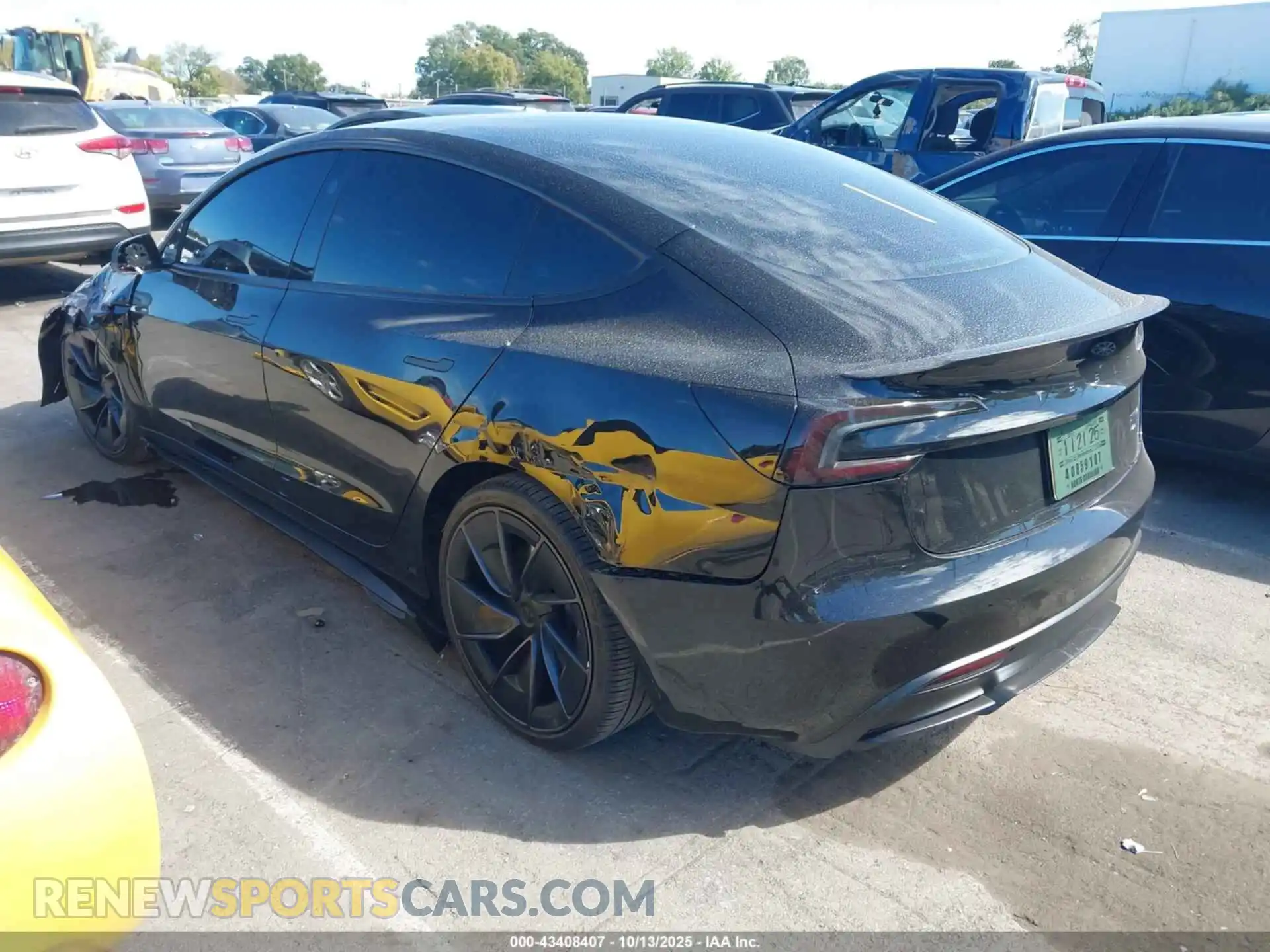 3 Photograph of a damaged car 5YJ3E1ET5SF073148 TESLA MODEL 3 2025