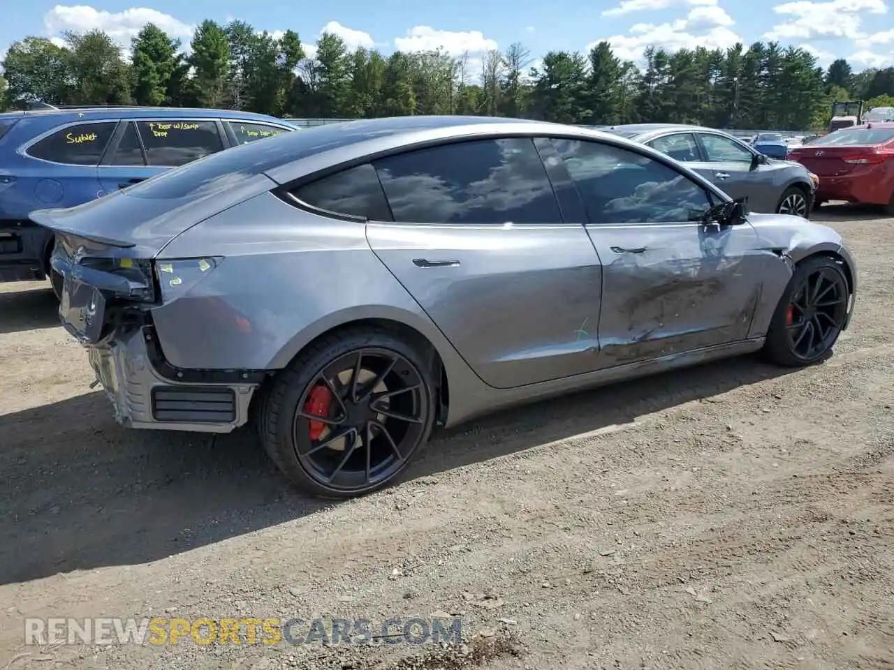3 Photograph of a damaged car 5YJ3E1ETXSF923601 TESLA MODEL 3 2025