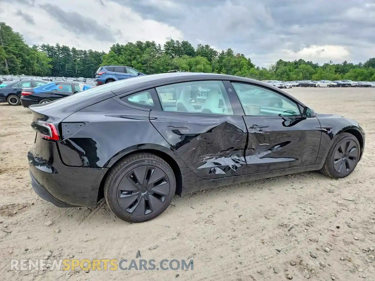 3 Фотография поврежденного автомобиля 5YJ3E1EA1TF182335 TESLA MODEL 3 2026