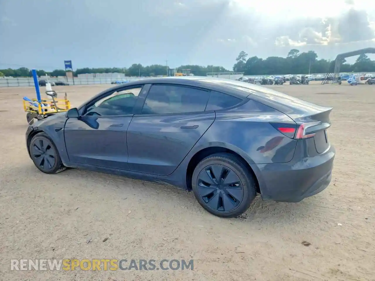 2 Photograph of a damaged car 5YJ3E1EA5TF183763 TESLA MODEL 3 2026