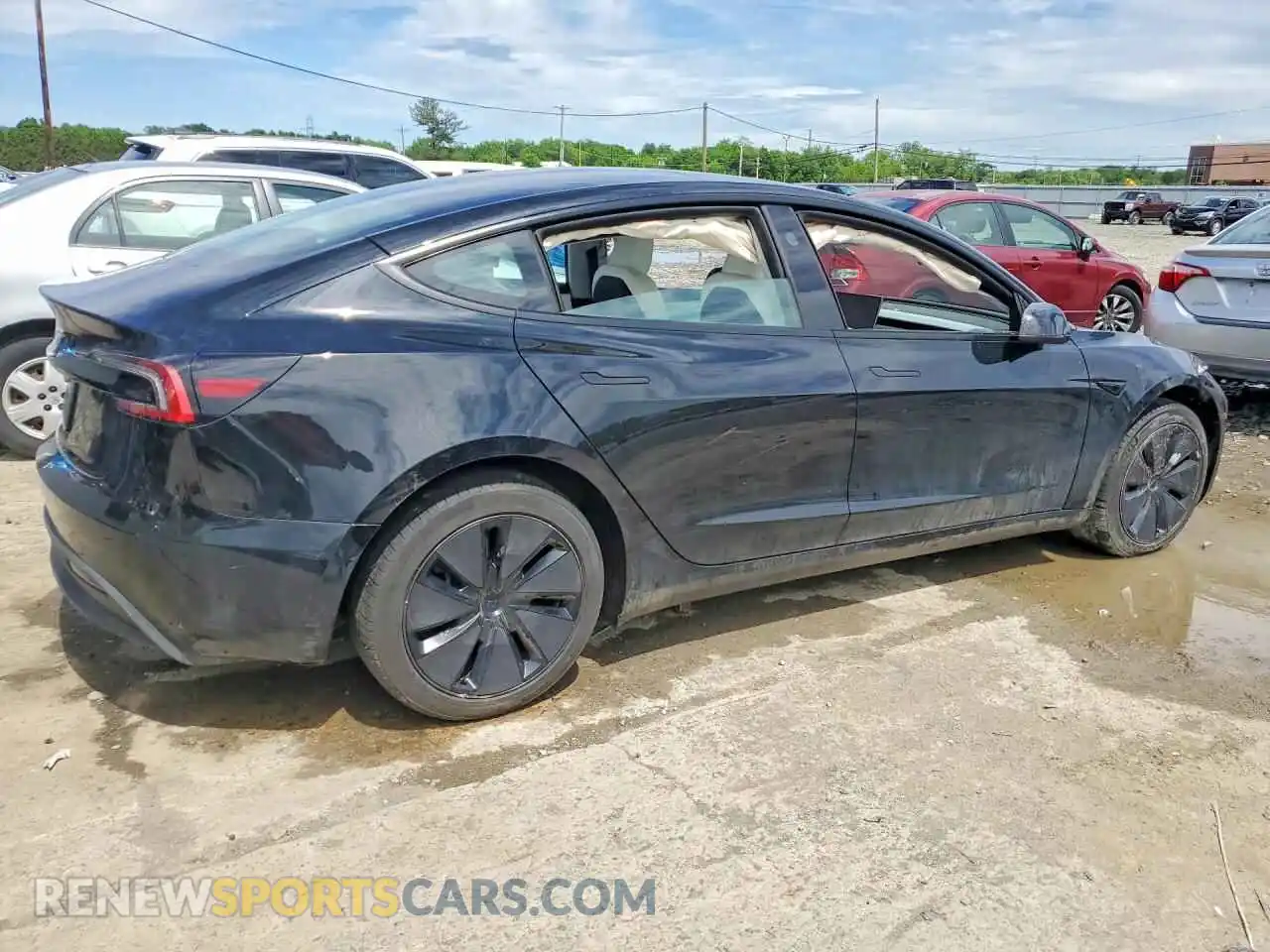 3 Фотография поврежденного автомобиля 5YJ3E1EA6TF122129 TESLA MODEL 3 2026