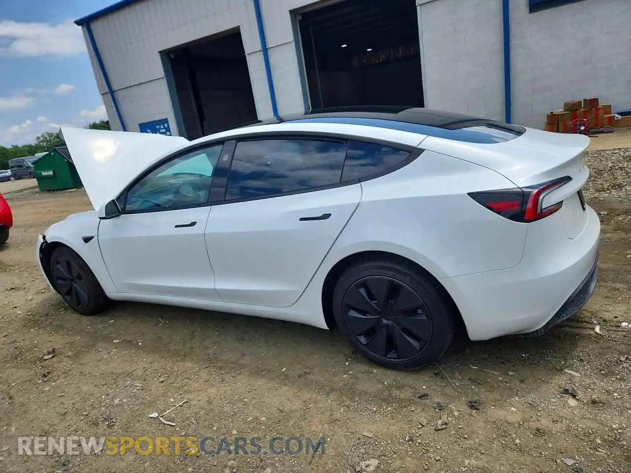 2 fotografías del automóvil dañado 5YJ3E1EB2TF121214 TESLA MODEL 3 2026