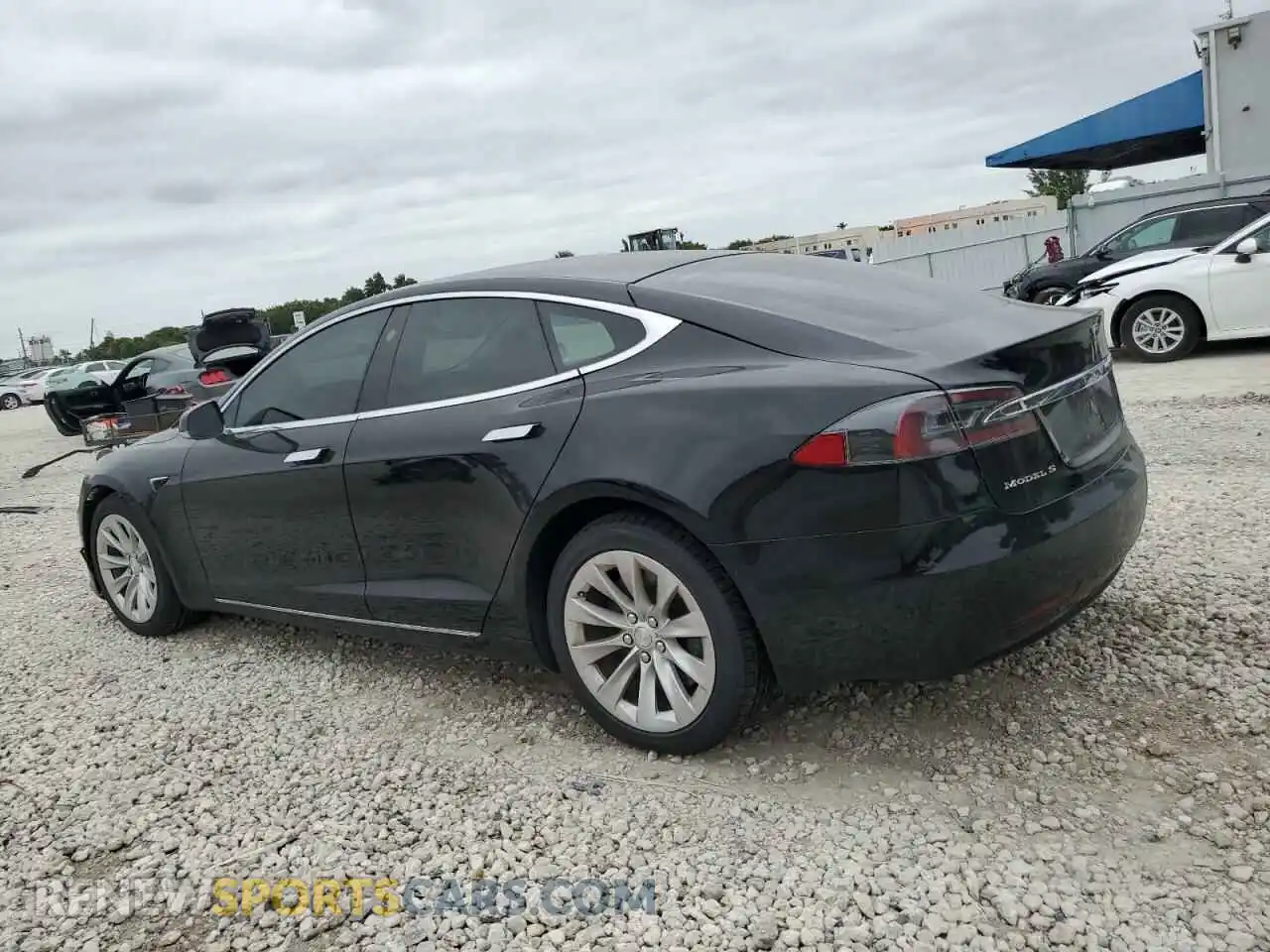 2 Photograph of a damaged car 5YJSA1E21KF308806 TESLA MODEL S 2019