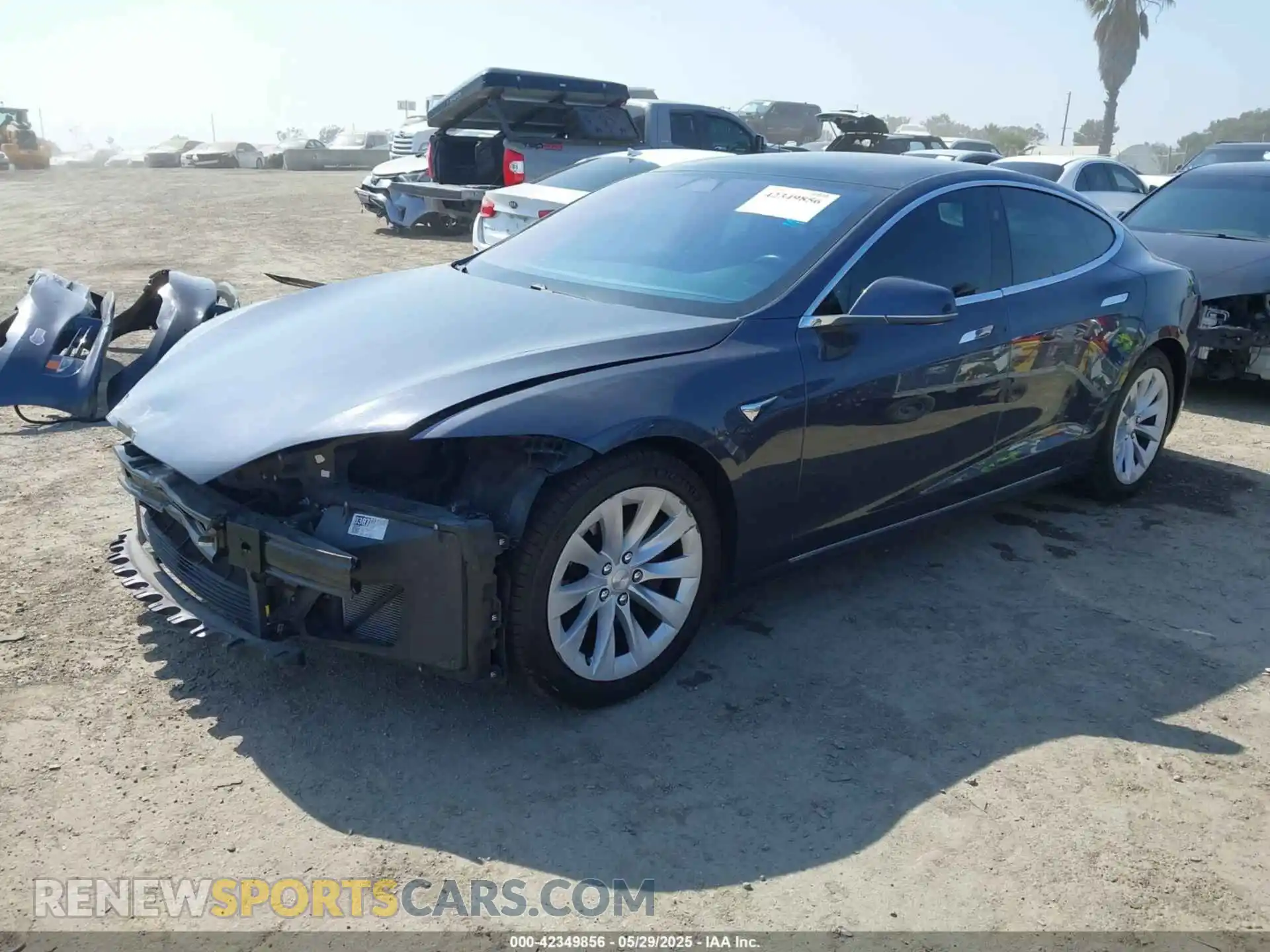 2 Photograph of a damaged car 5YJSA1E25KF304371 TESLA MODEL S 2019
