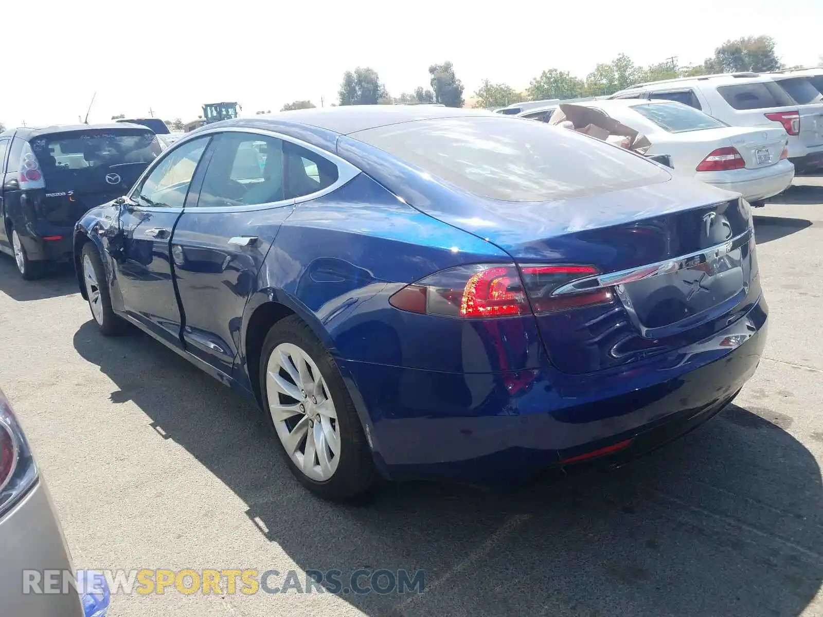 3 Photograph of a damaged car 5YJSA1E27KF333998 TESLA MODEL S 2019