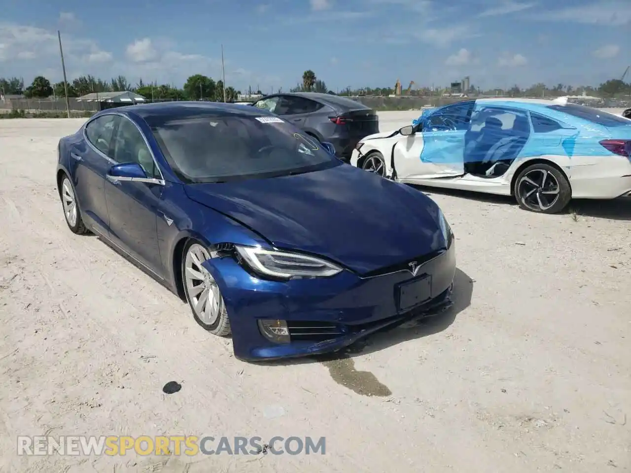 1 Photograph of a damaged car 5YJSA1E28KF335419 TESLA MODEL S 2019
