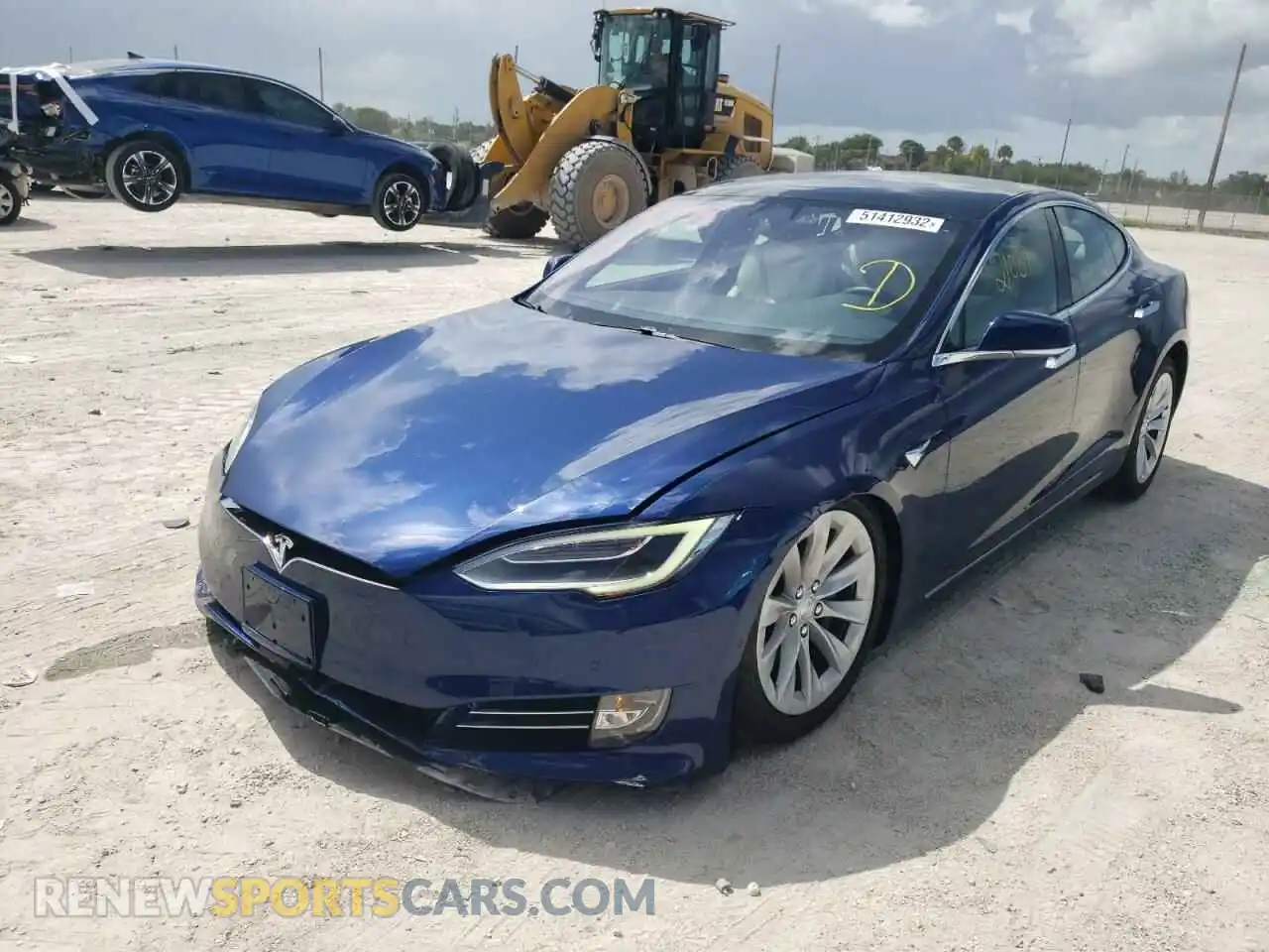 2 Photograph of a damaged car 5YJSA1E28KF335419 TESLA MODEL S 2019