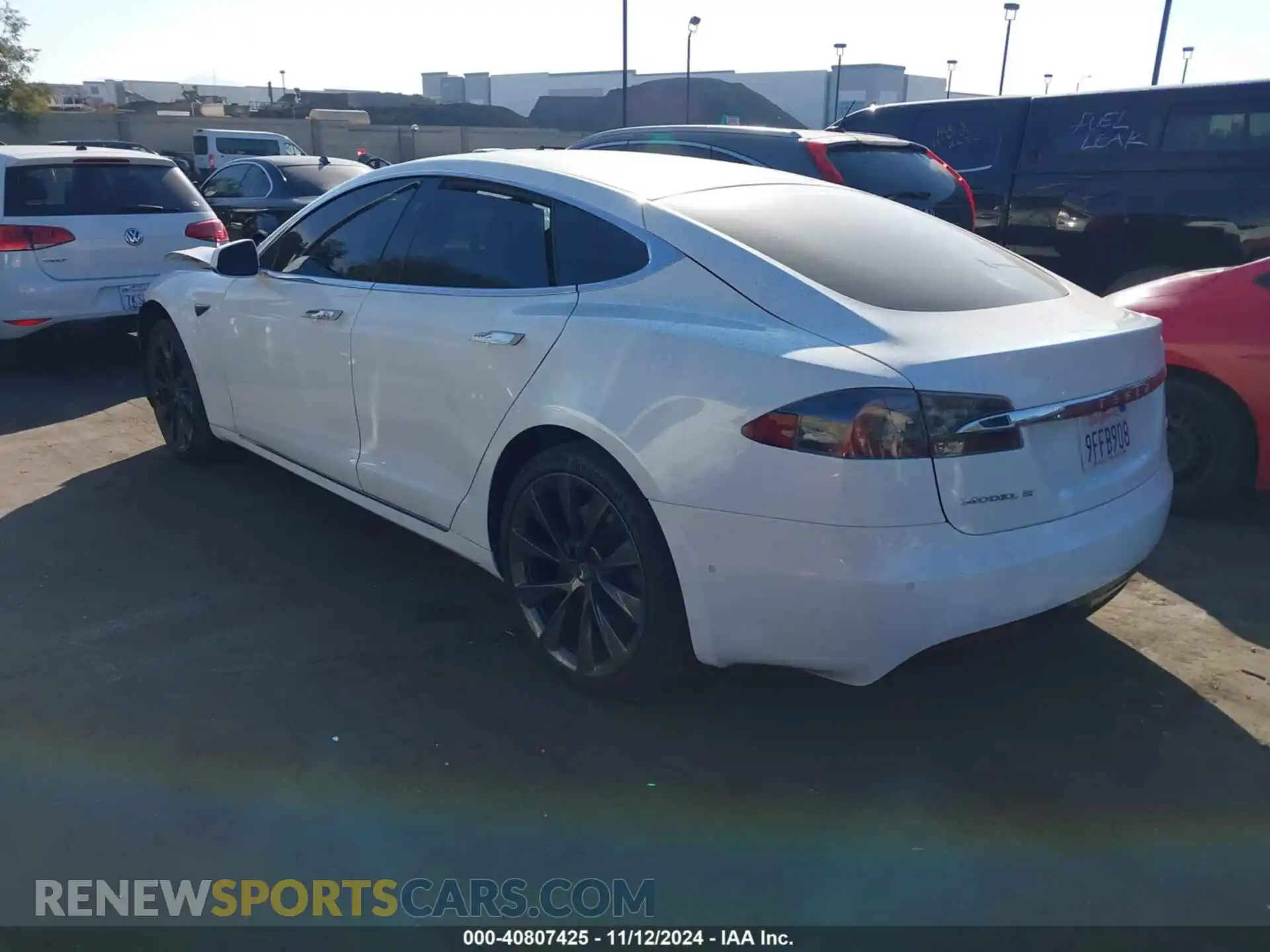 3 Photograph of a damaged car 5YJSA1E29KF309492 TESLA MODEL S 2019