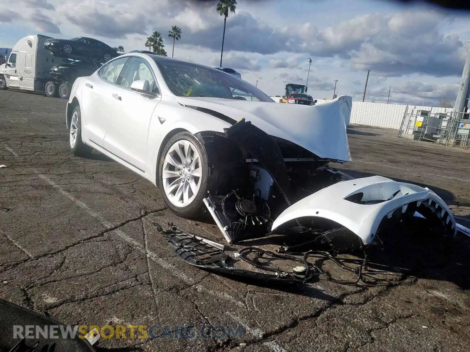 1 Photograph of a damaged car 5YJSA1E2XKF308240 TESLA MODEL S 2019