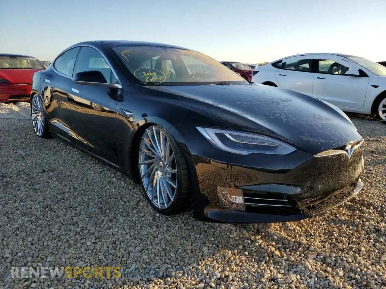 1 fotografías del automóvil dañado 5YJSA1E4XKF308997 TESLA MODEL S 2019