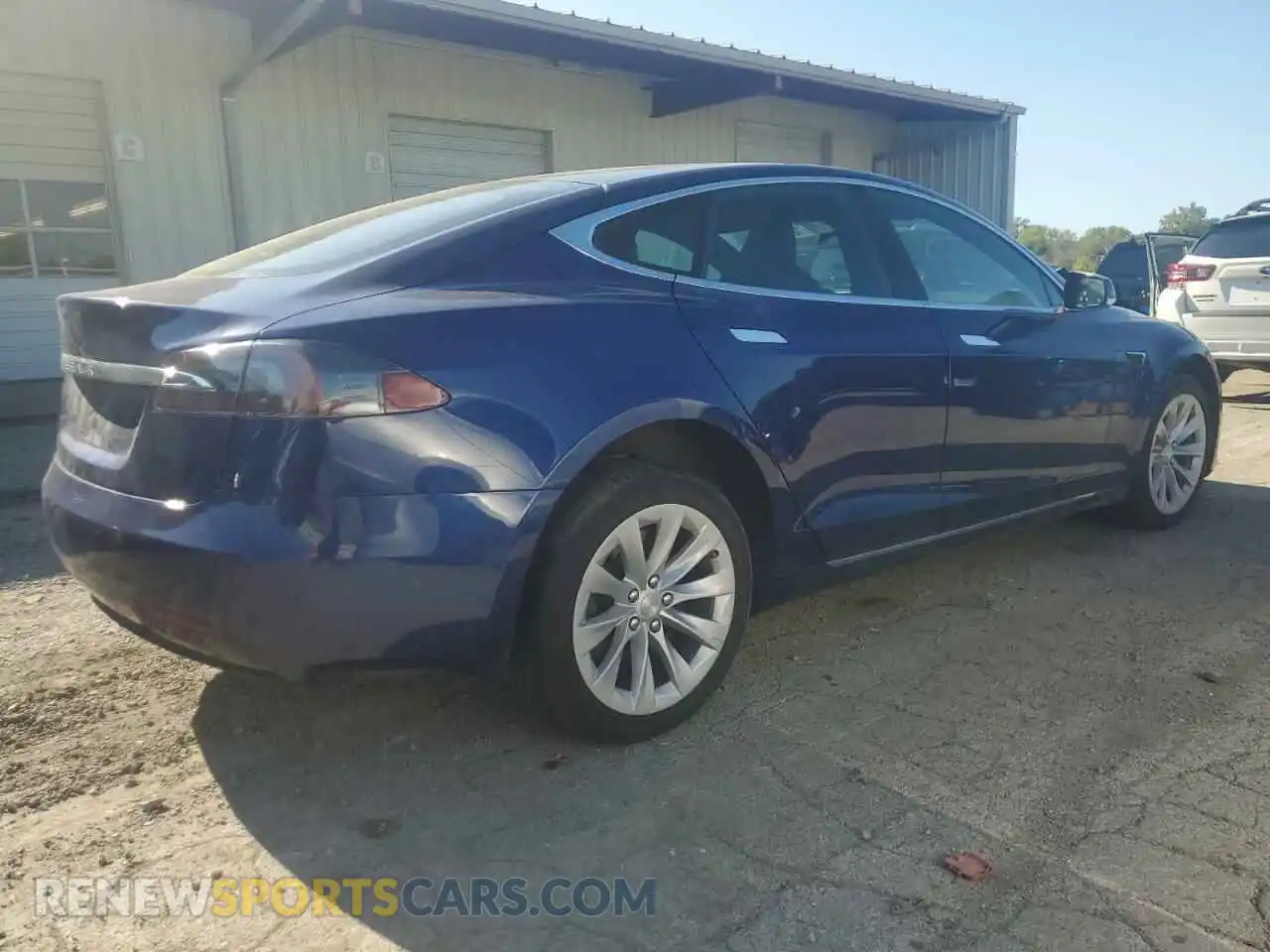 3 Photograph of a damaged car 5YJSA1E20LF361496 TESLA MODEL S 2020