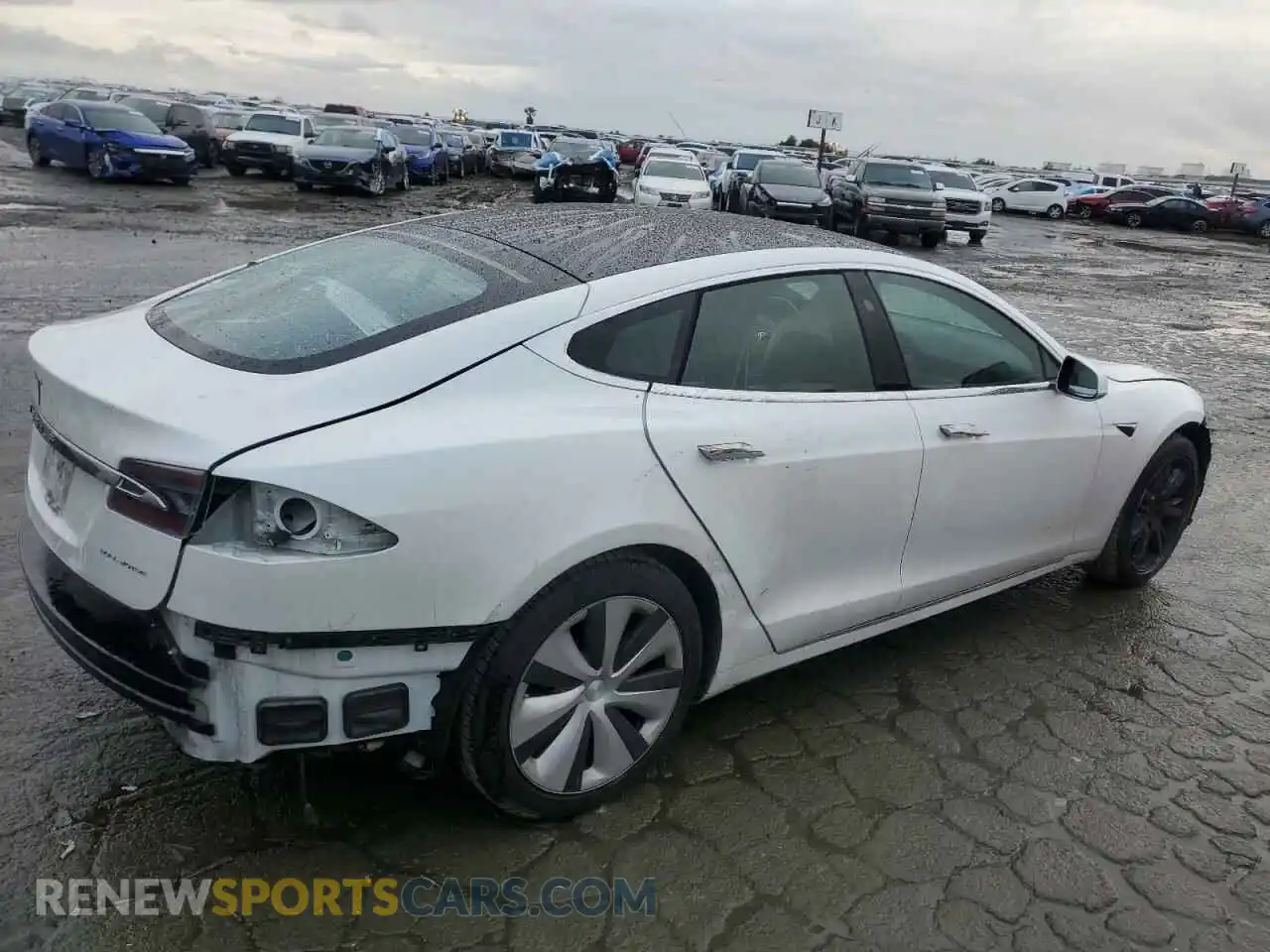 3 Photograph of a damaged car 5YJSA1E20LF390951 TESLA MODEL S 2020