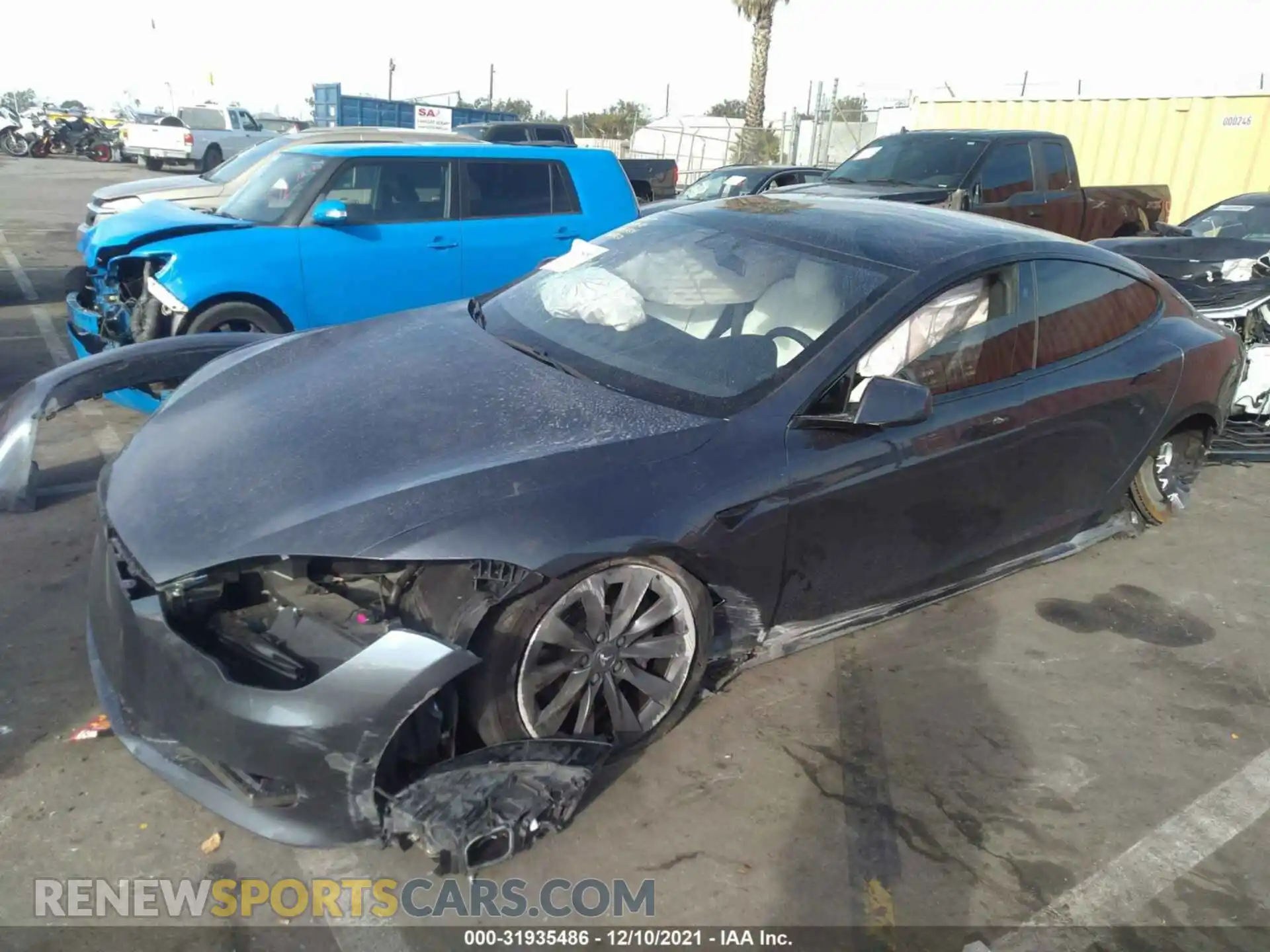 2 Photograph of a damaged car 5YJSA1E20LF396233 TESLA MODEL S 2020
