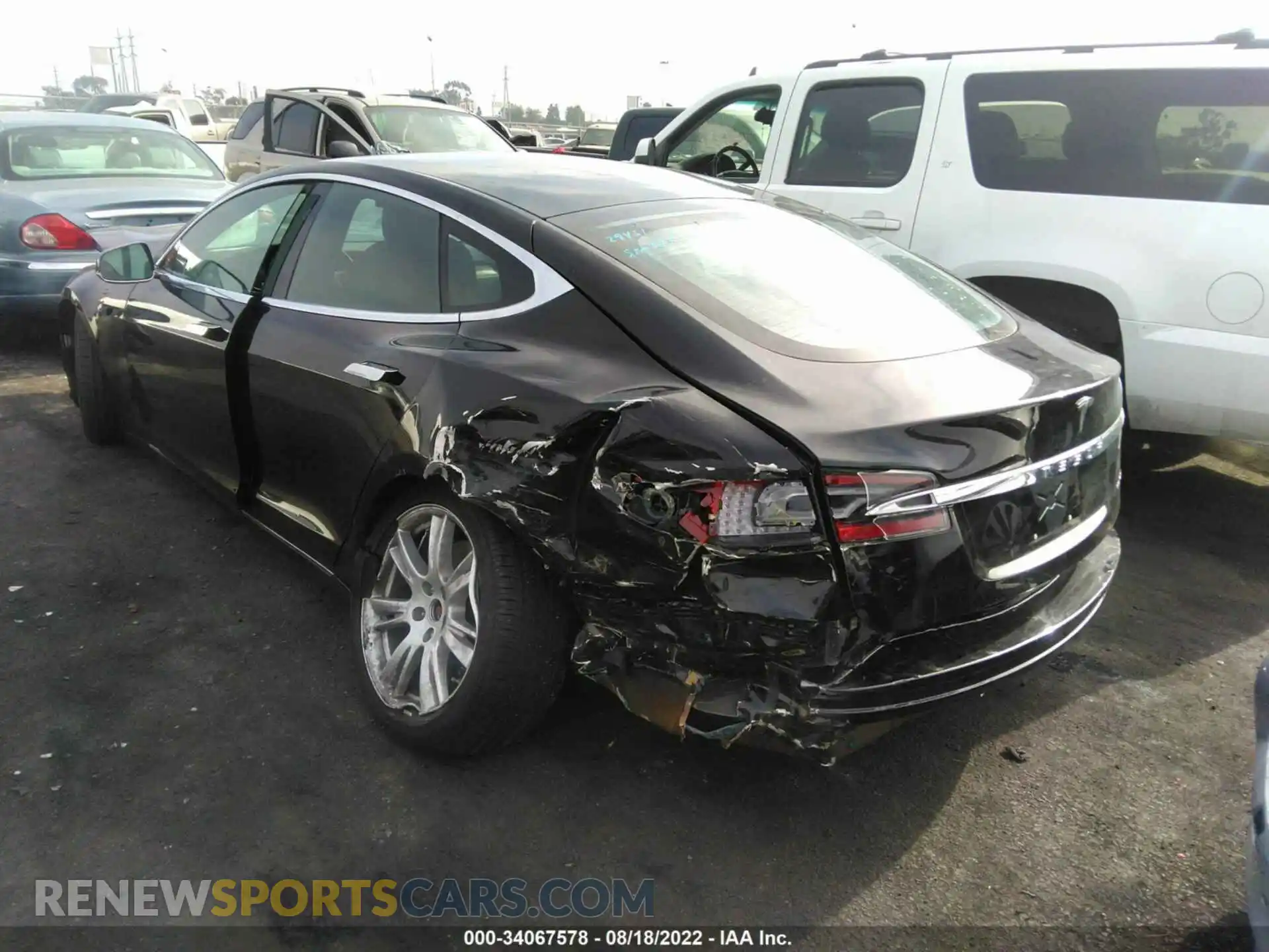 3 Photograph of a damaged car 5YJSA1E20LF408798 TESLA MODEL S 2020