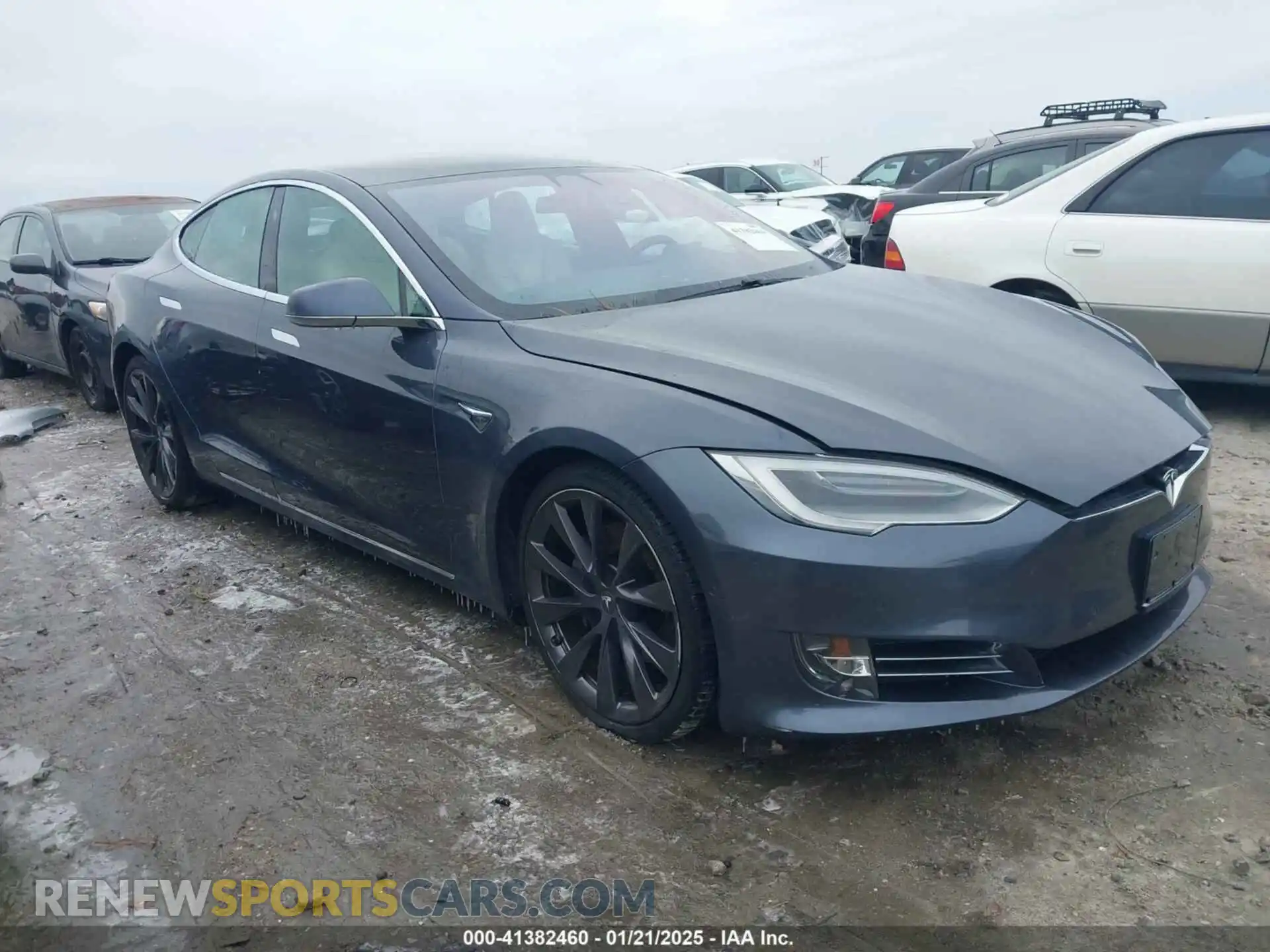 1 Photograph of a damaged car 5YJSA1E21LF363256 TESLA MODEL S 2020