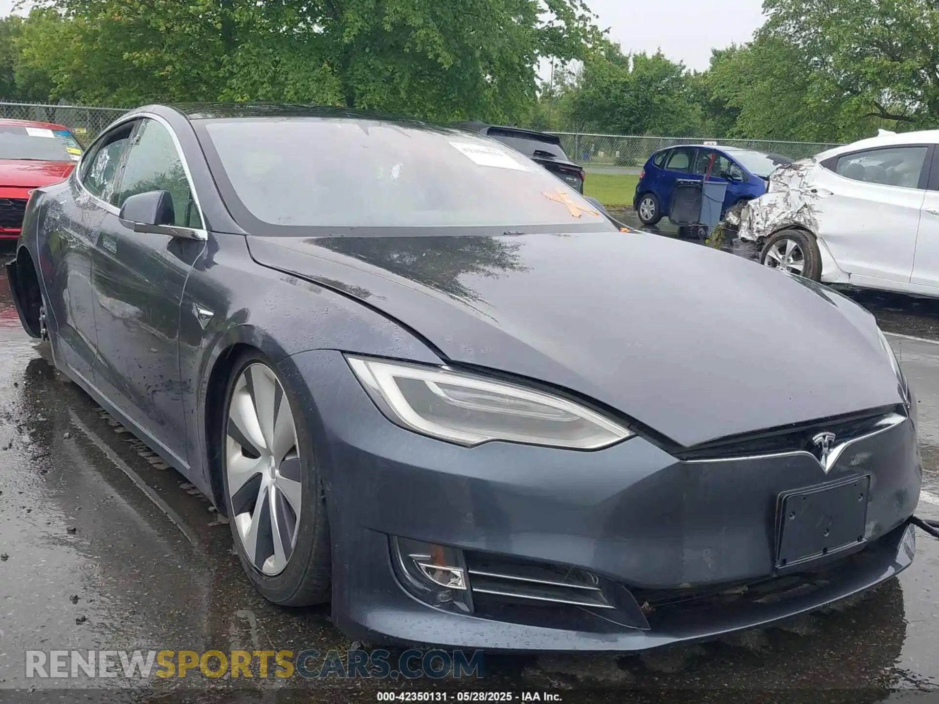 1 Photograph of a damaged car 5YJSA1E21LF413251 TESLA MODEL S 2020