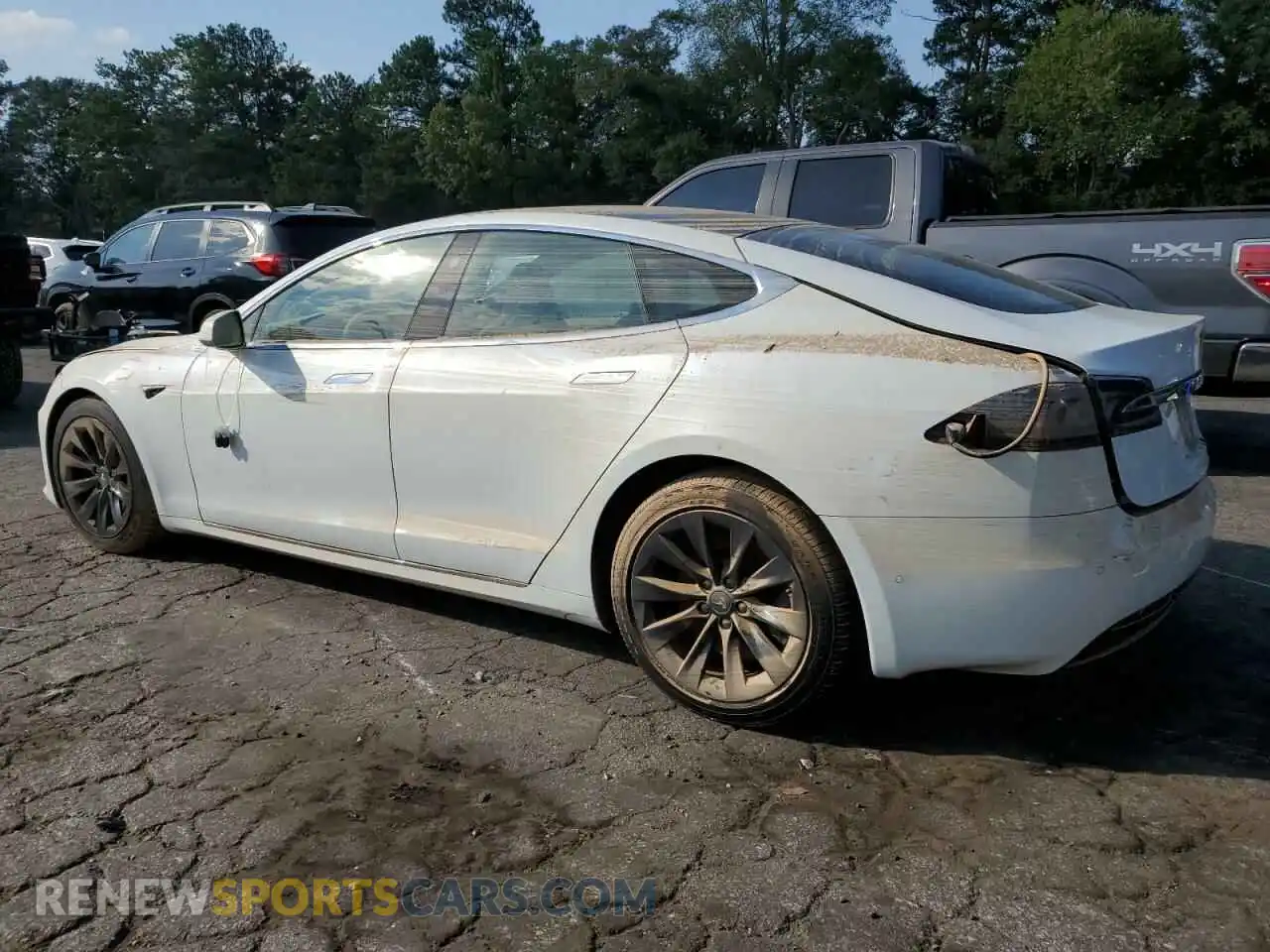 2 Photograph of a damaged car 5YJSA1E22LF360575 TESLA MODEL S 2020