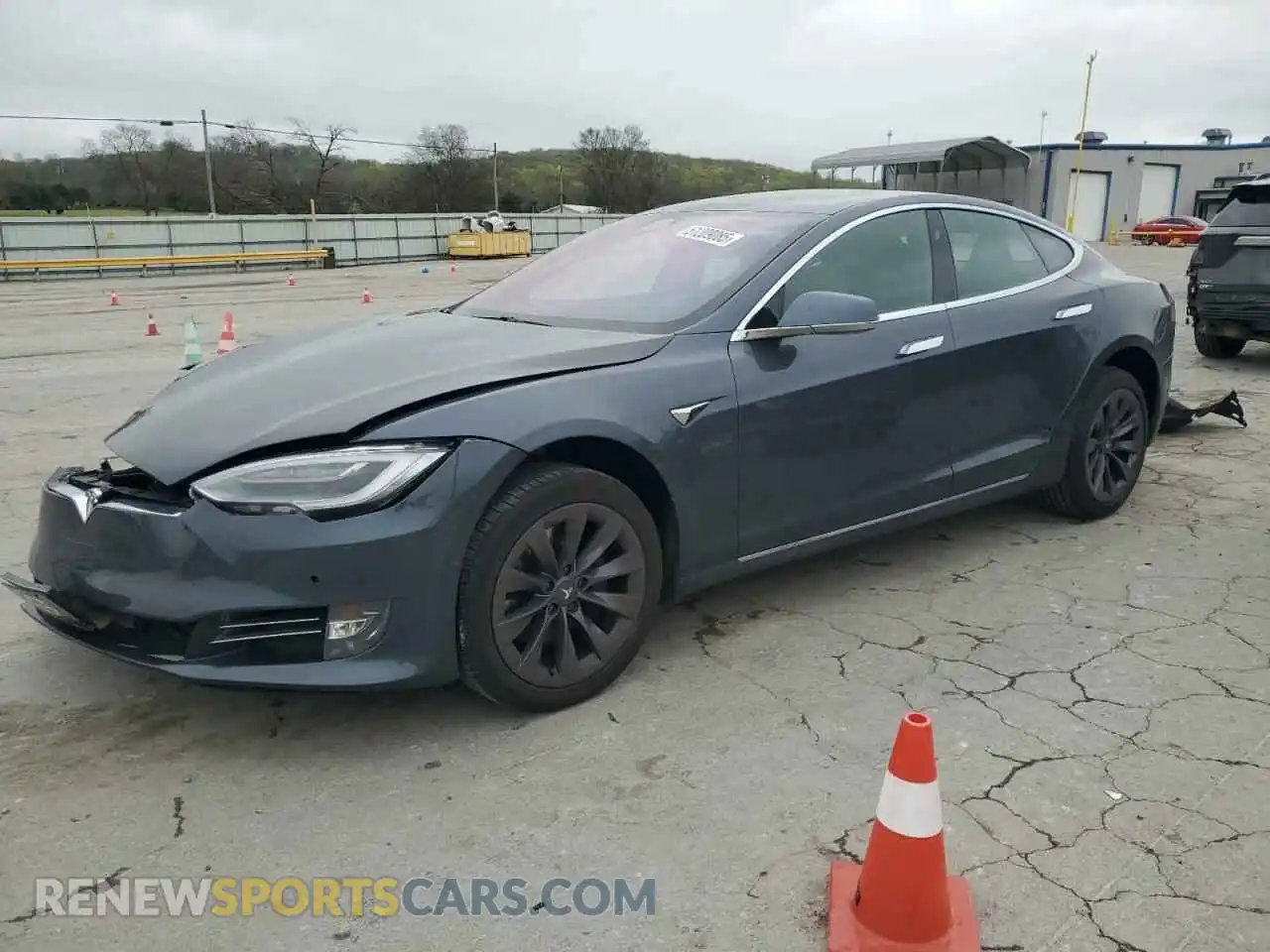 1 Фотография поврежденного автомобиля 5YJSA1E22LF369714 TESLA MODEL S 2020