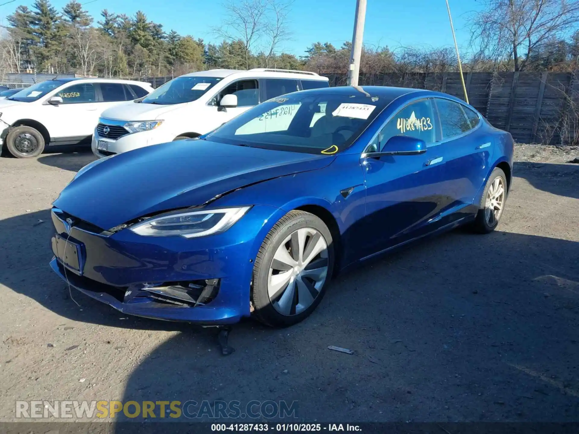 2 Photograph of a damaged car 5YJSA1E22LF411900 TESLA MODEL S 2020