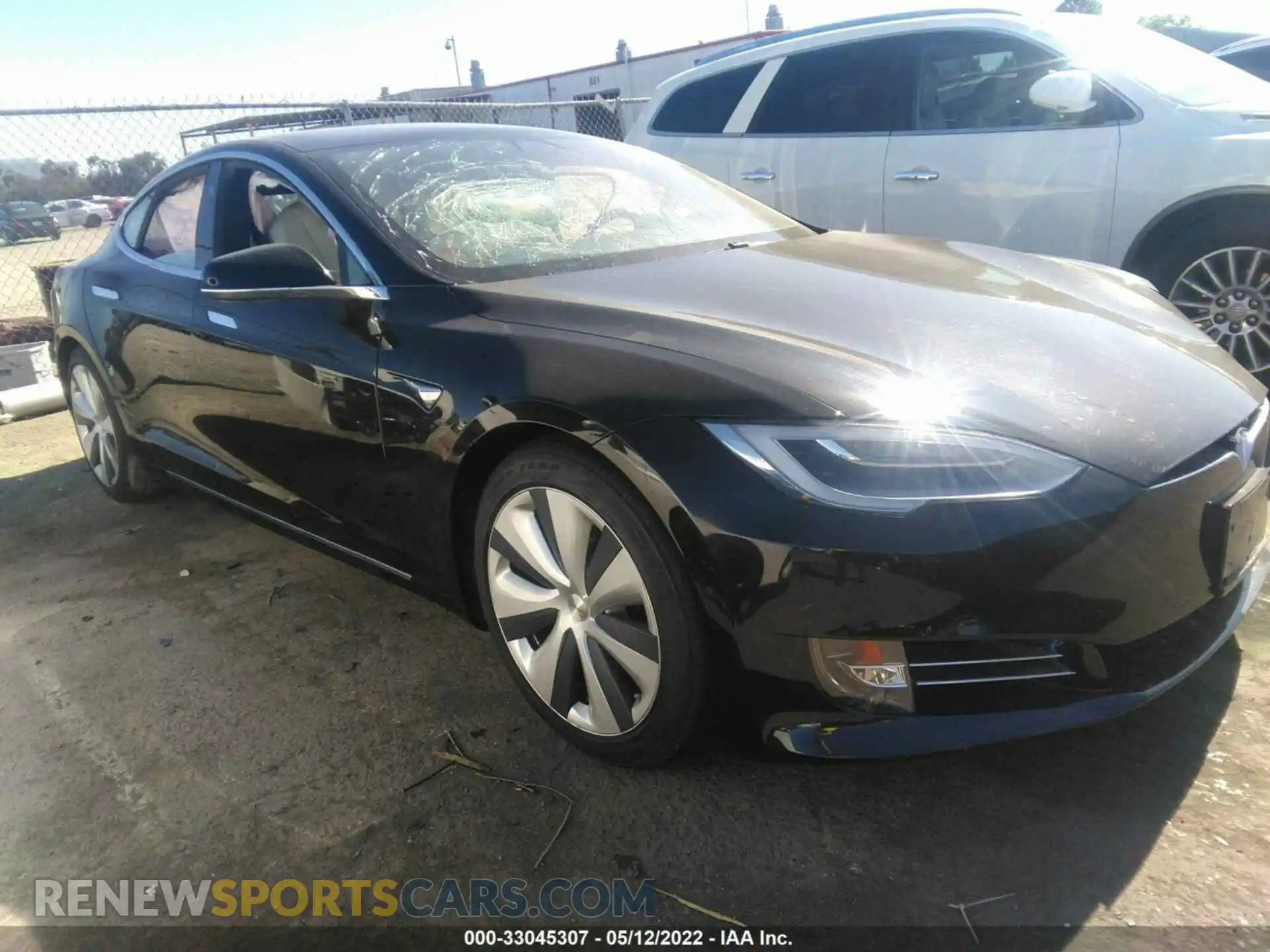 1 Photograph of a damaged car 5YJSA1E23LF370659 TESLA MODEL S 2020
