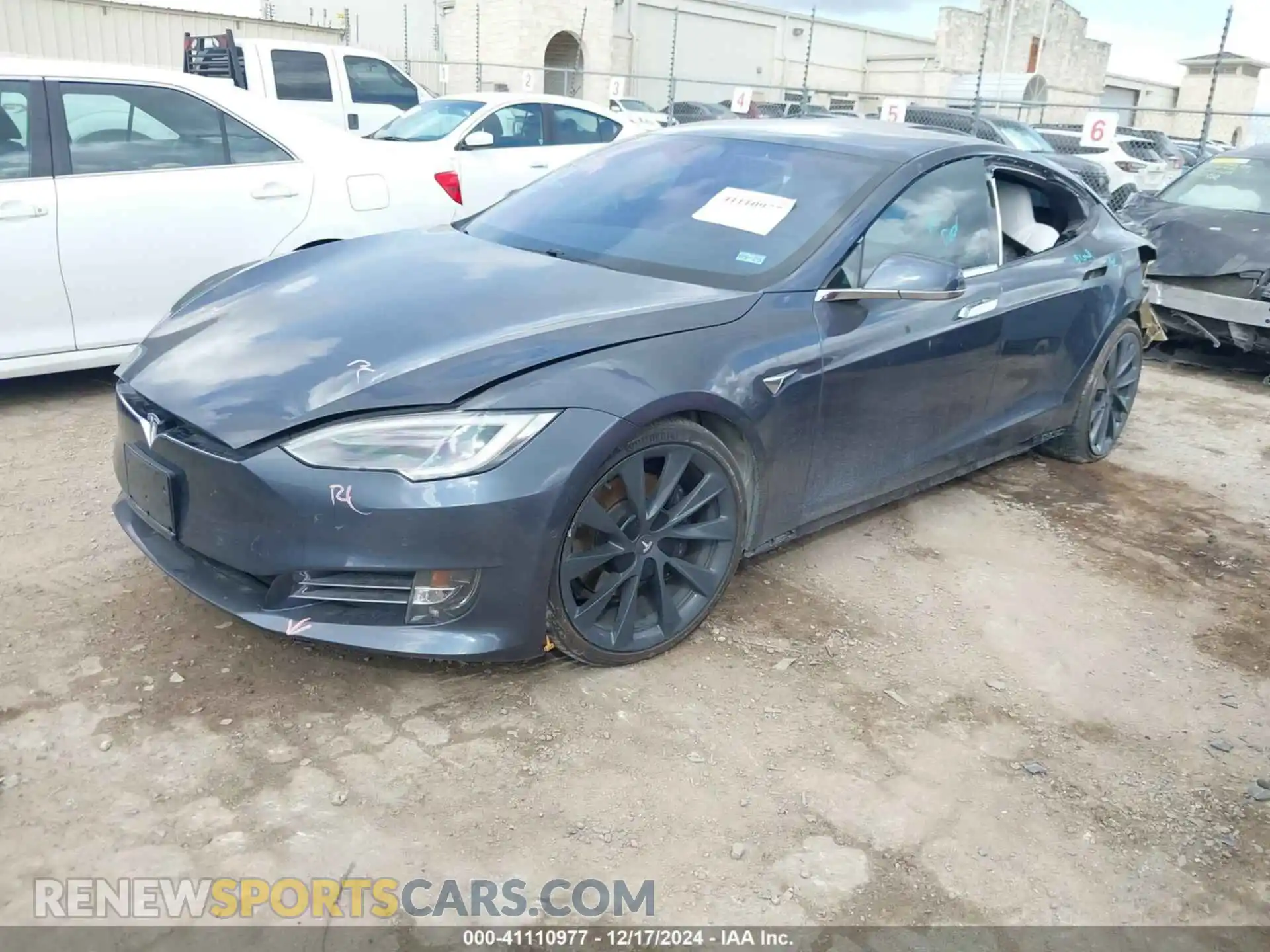 2 Photograph of a damaged car 5YJSA1E24LF350954 TESLA MODEL S 2020
