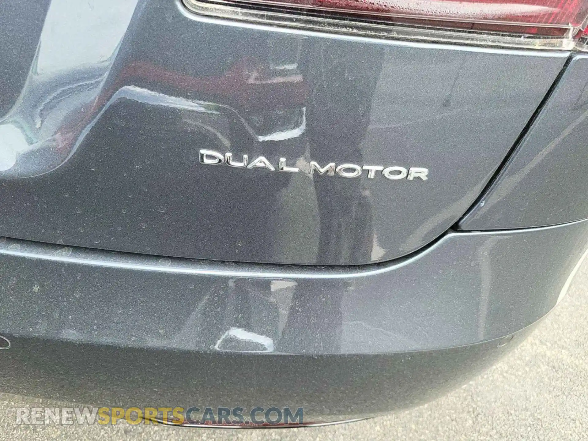 1 Photograph of a damaged car 5YJSA1E24LF355944 TESLA MODEL S 2020