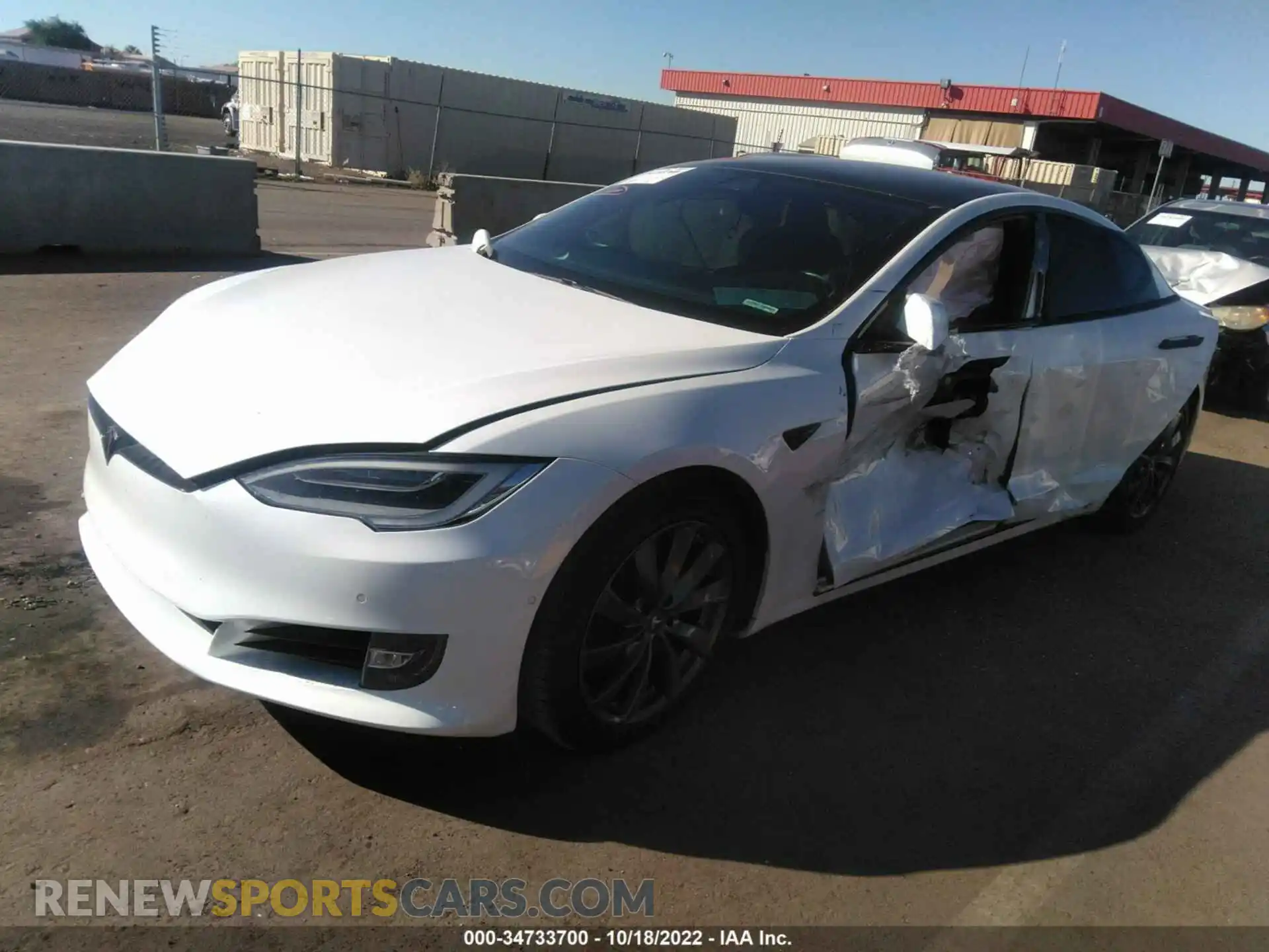 2 Photograph of a damaged car 5YJSA1E24LF402065 TESLA MODEL S 2020