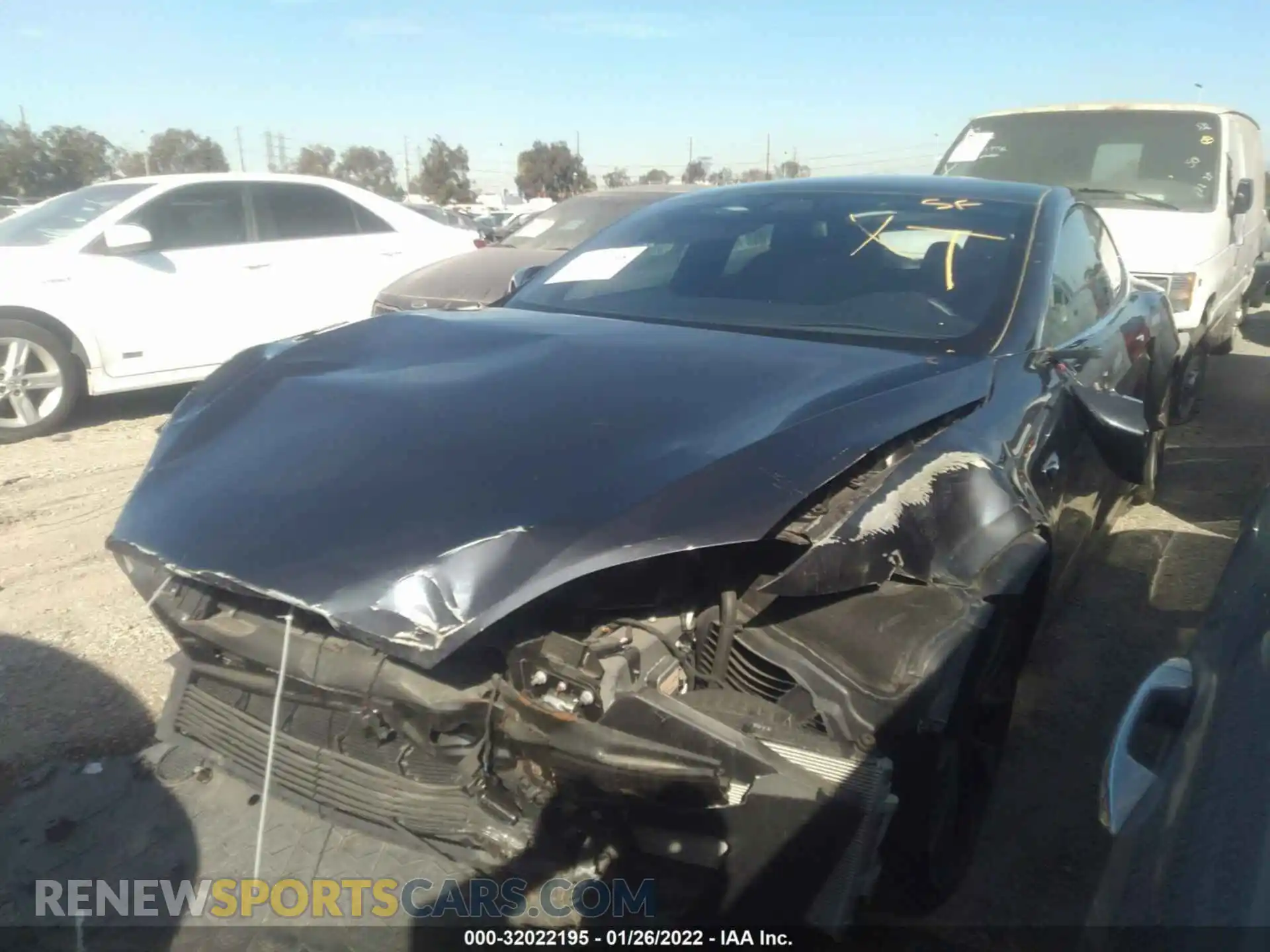 2 Photograph of a damaged car 5YJSA1E24LF415575 TESLA MODEL S 2020
