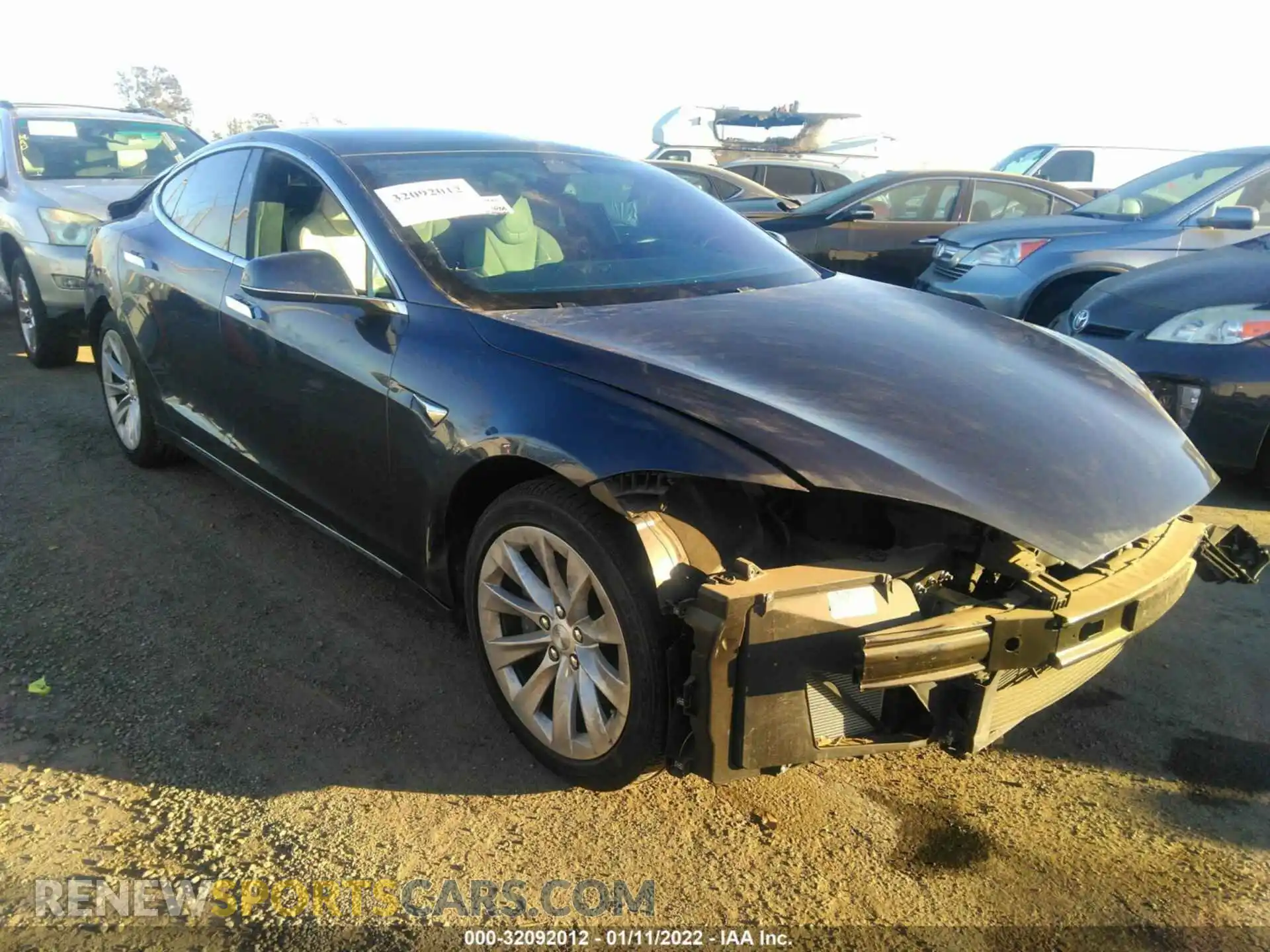 1 Photograph of a damaged car 5YJSA1E25LF360716 TESLA MODEL S 2020