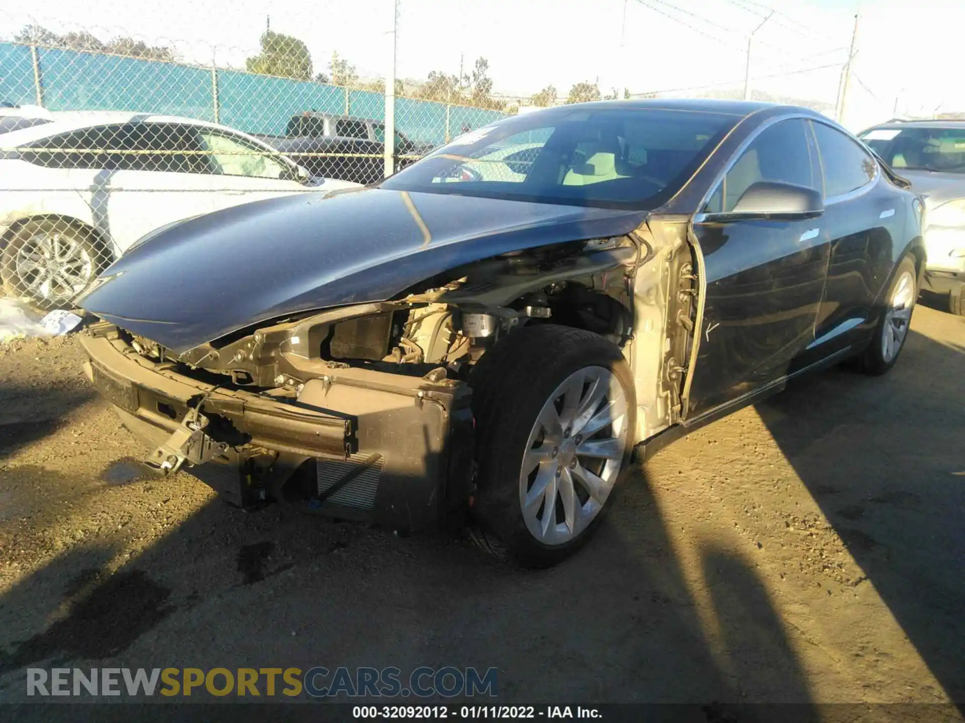 2 Photograph of a damaged car 5YJSA1E25LF360716 TESLA MODEL S 2020