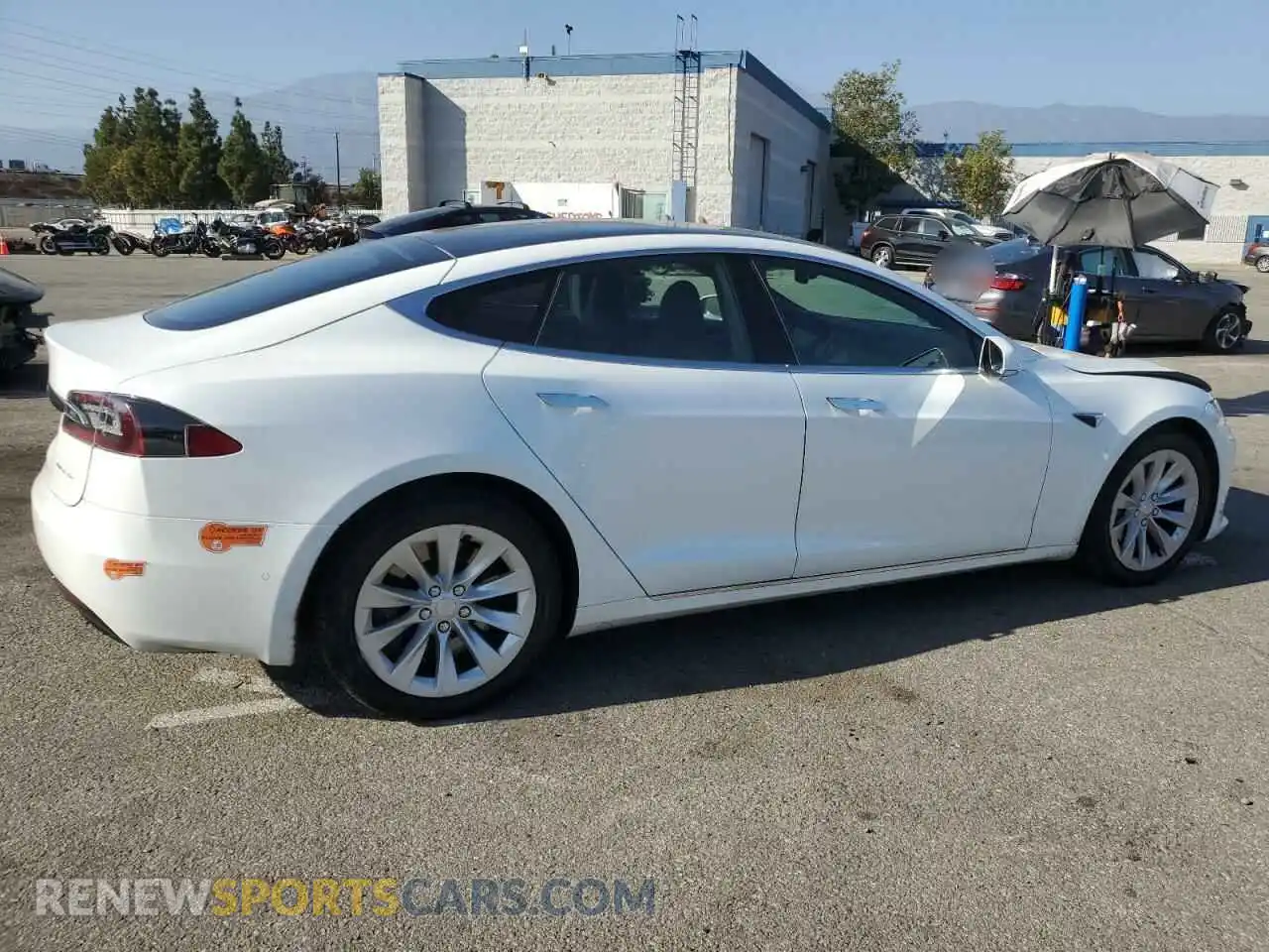 3 Photograph of a damaged car 5YJSA1E27LF359485 TESLA MODEL S 2020