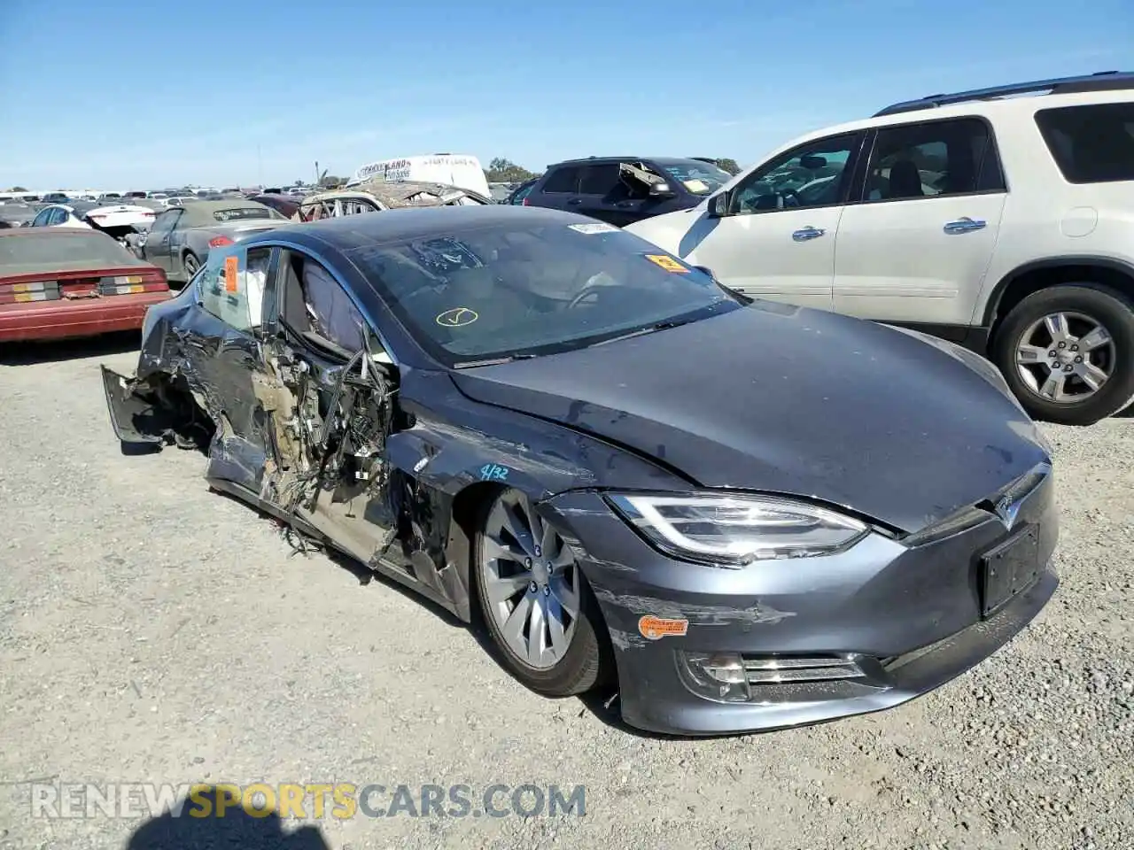 1 Photograph of a damaged car 5YJSA1E27LF363987 TESLA MODEL S 2020
