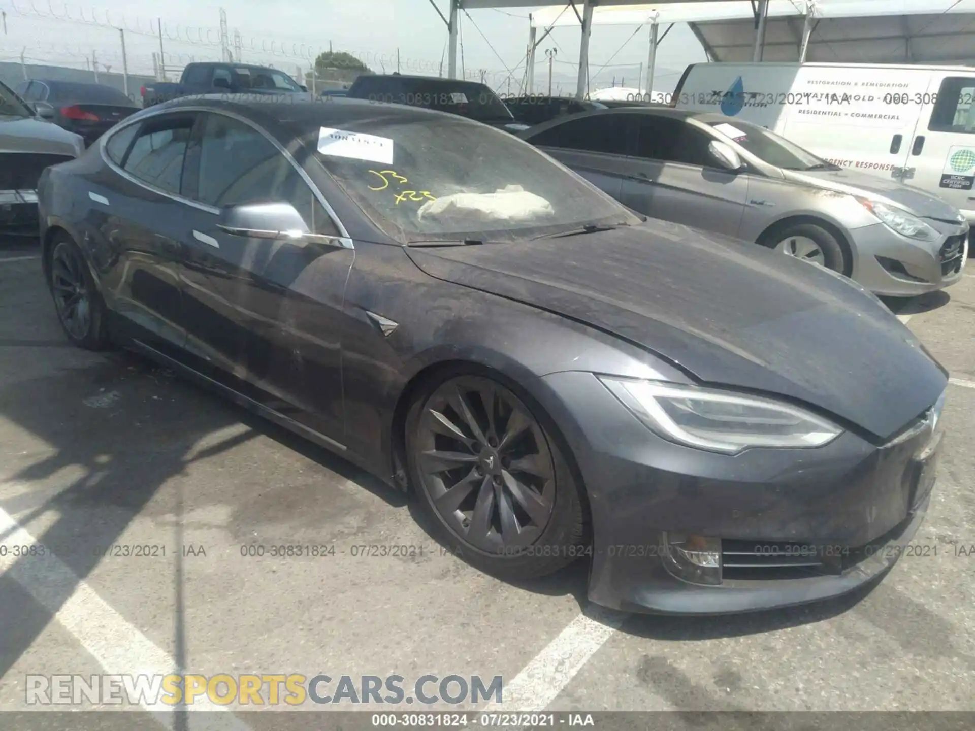 1 Photograph of a damaged car 5YJSA1E29LF400232 TESLA MODEL S 2020